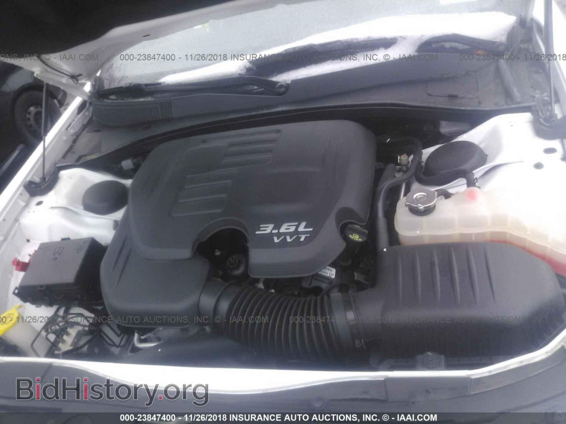 2016 CHRYSLER 300 - VIN: 2C3CCAGG3GH182817 - Фото 10