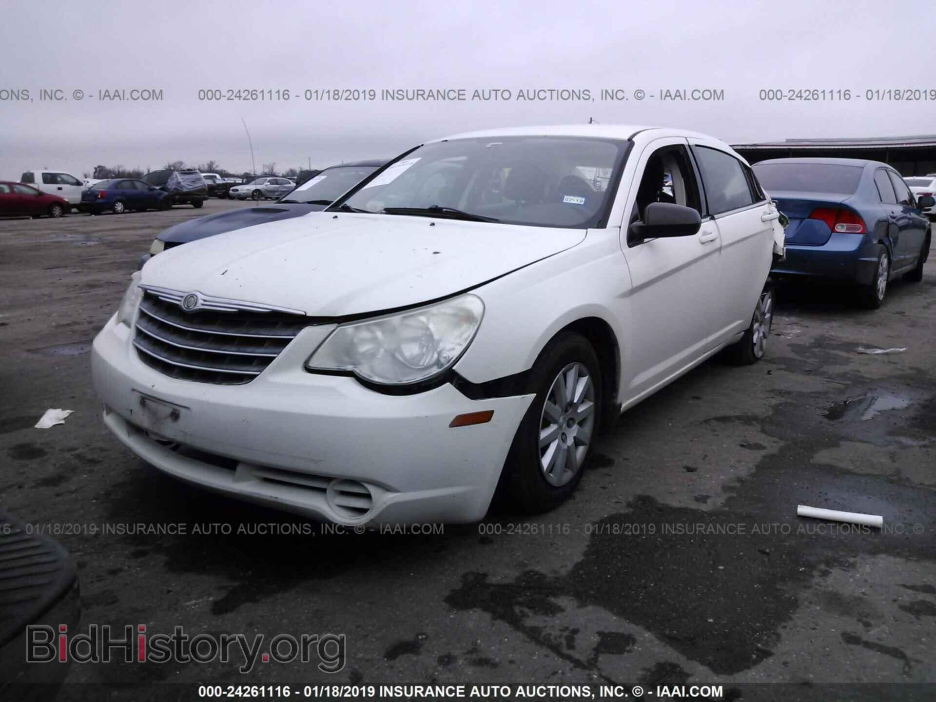 2010 CHRYSLER SEBRING - VIN: 1C3CC4FB3AN105404 - Фото 2
