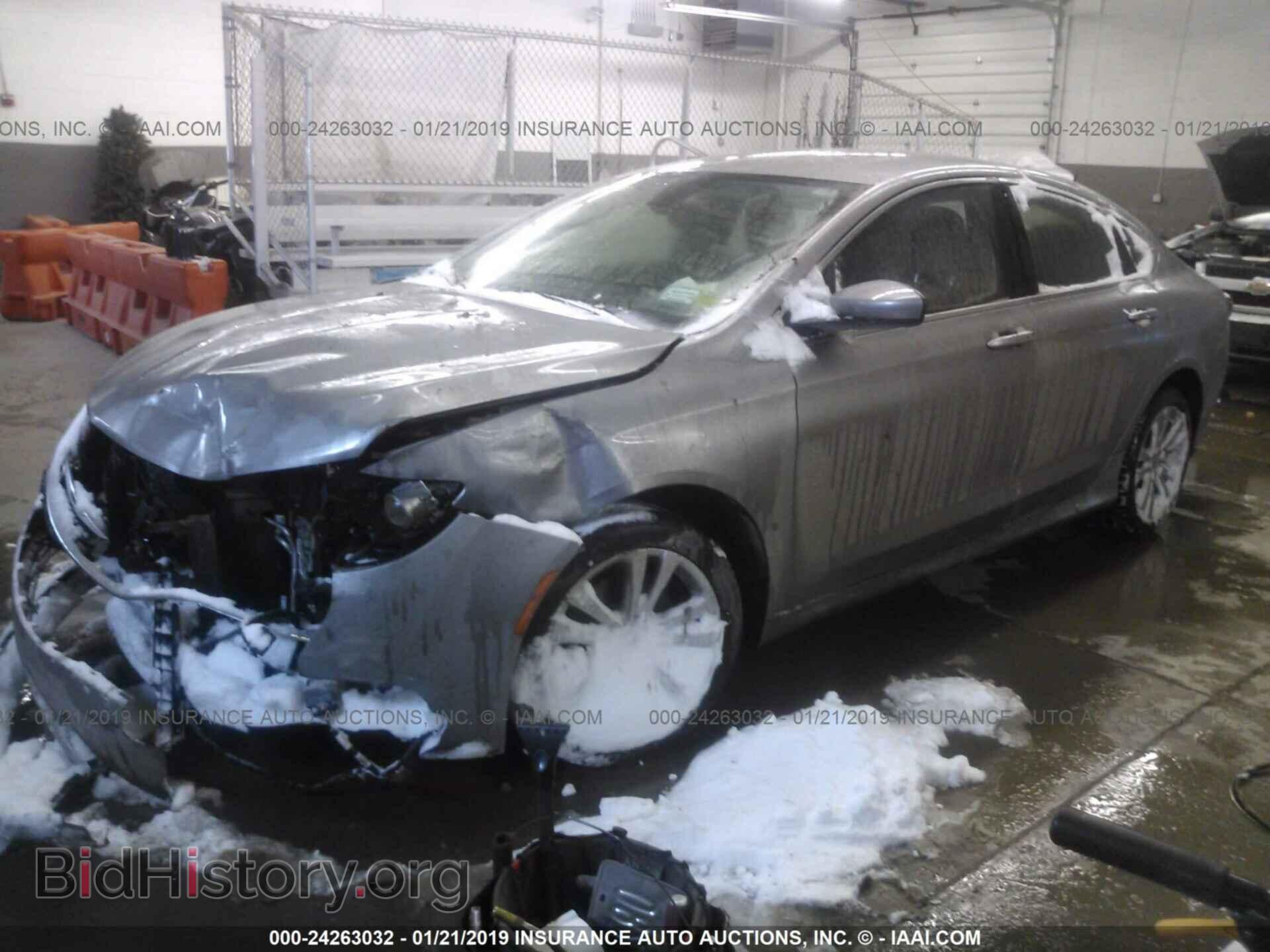 2015 CHRYSLER 200 - VIN: 1C3CCCAB6FN741405 - Photo 2