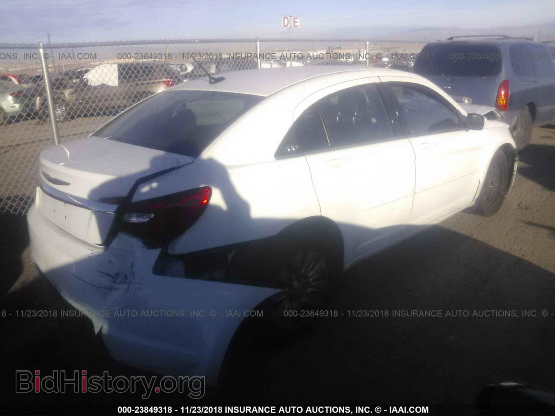 2012 CHRYSLER 200 - VIN: 1C3CCBAB4CN228756 - Фото 4