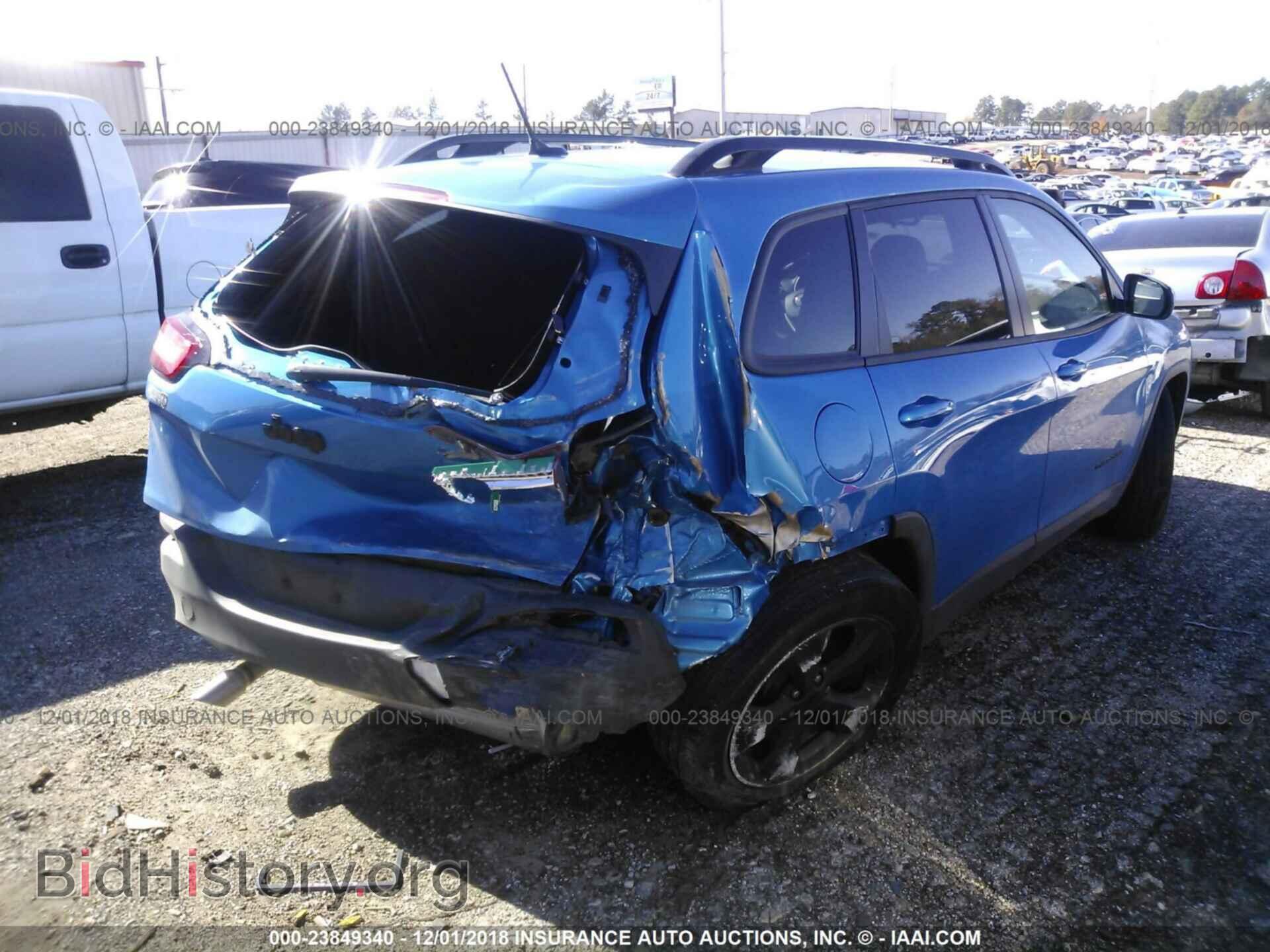2018 JEEP CHEROKEE - VIN: 1C4PJLCB6JD620355 - Фото 4