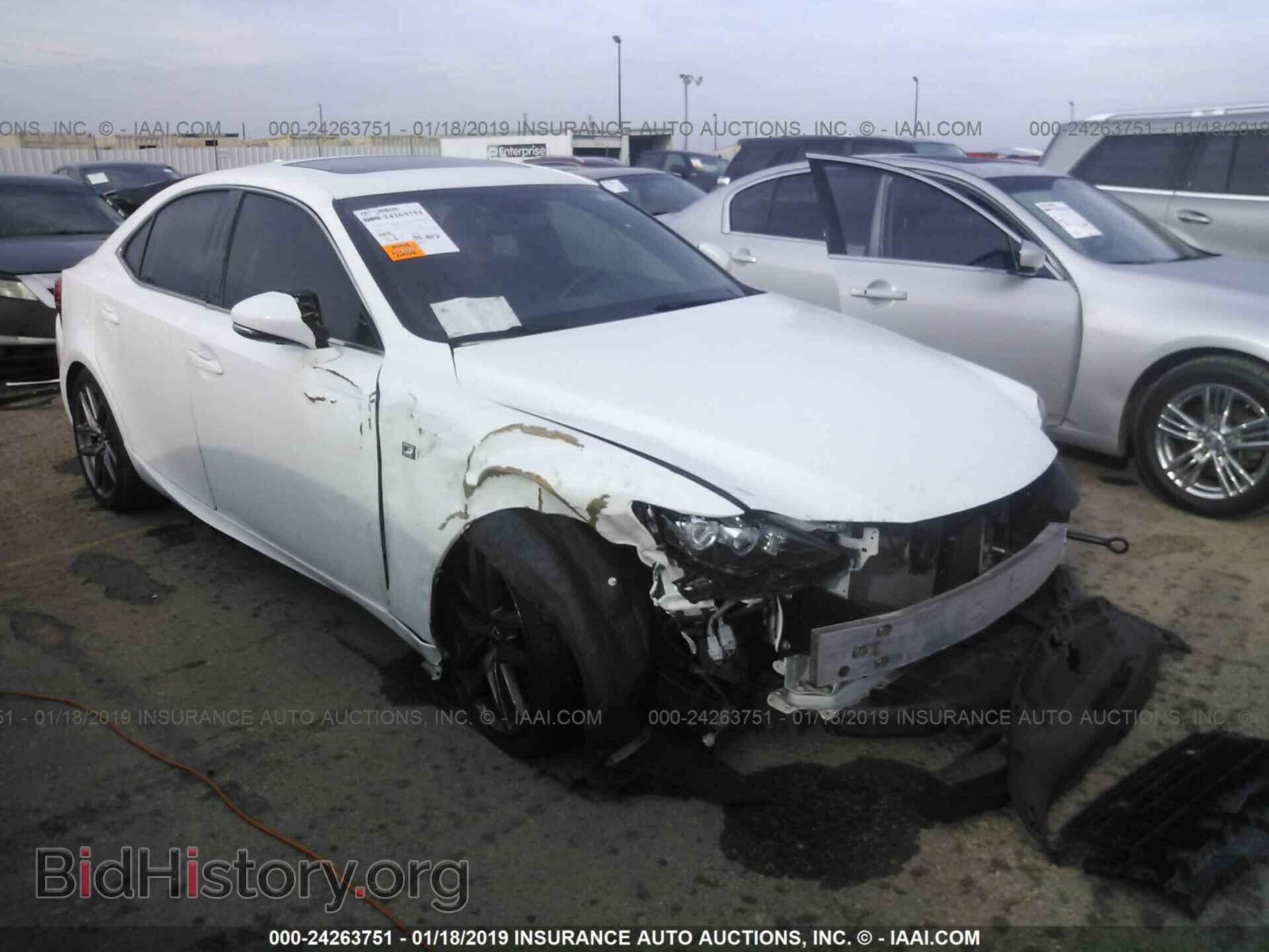 Фотография JTHBF1D27F5068105 - LEXUS IS 2015