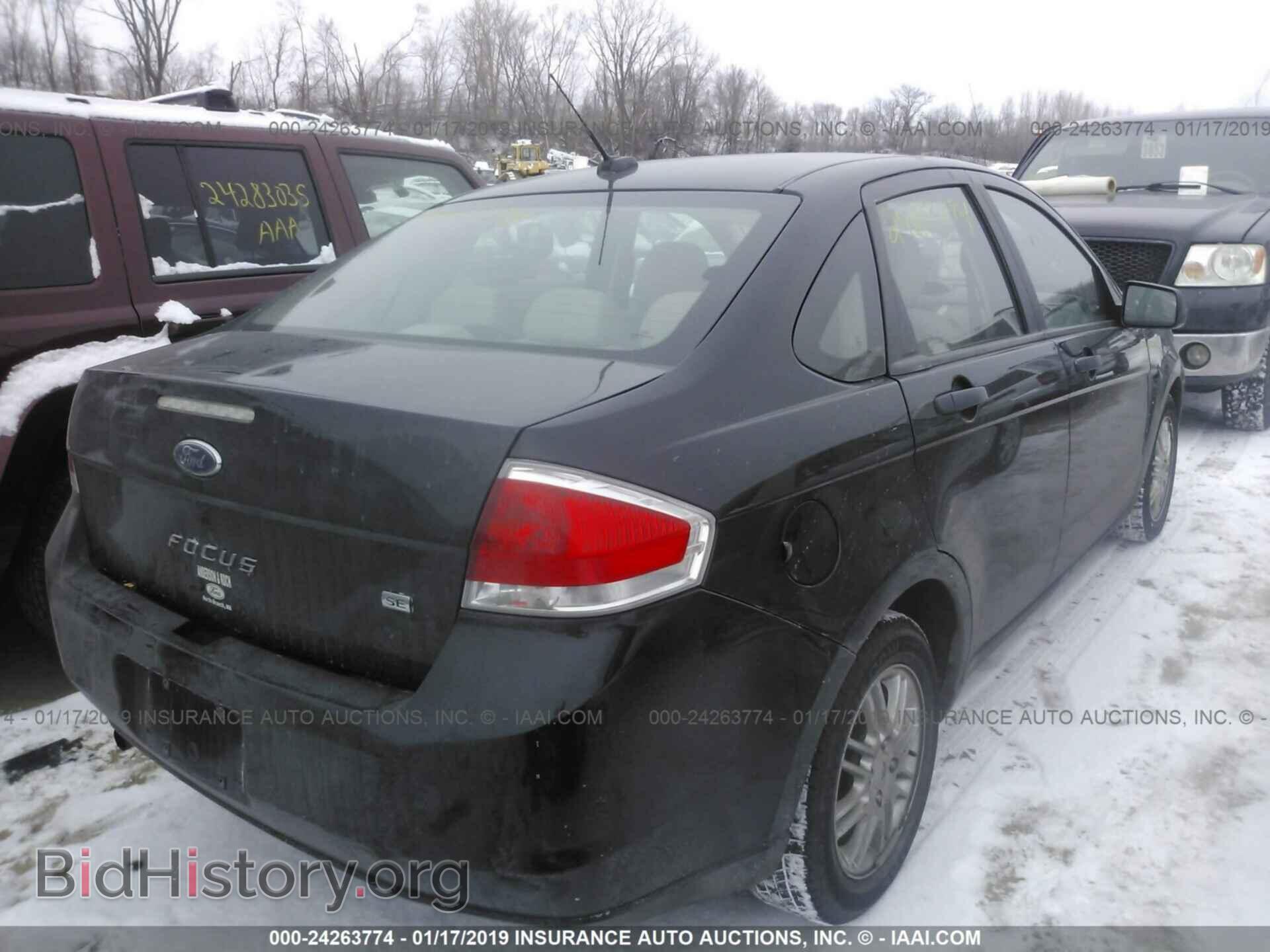 2009 FORD FOCUS - VIN: 1FAHP35N89W183653 - Фото 4