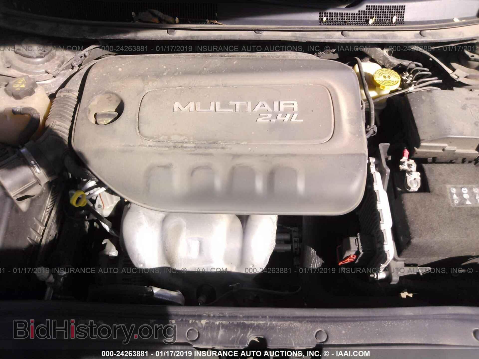 2015 CHRYSLER 200 - VIN: 1C3CCCAB2FN576484 - Photo 10
