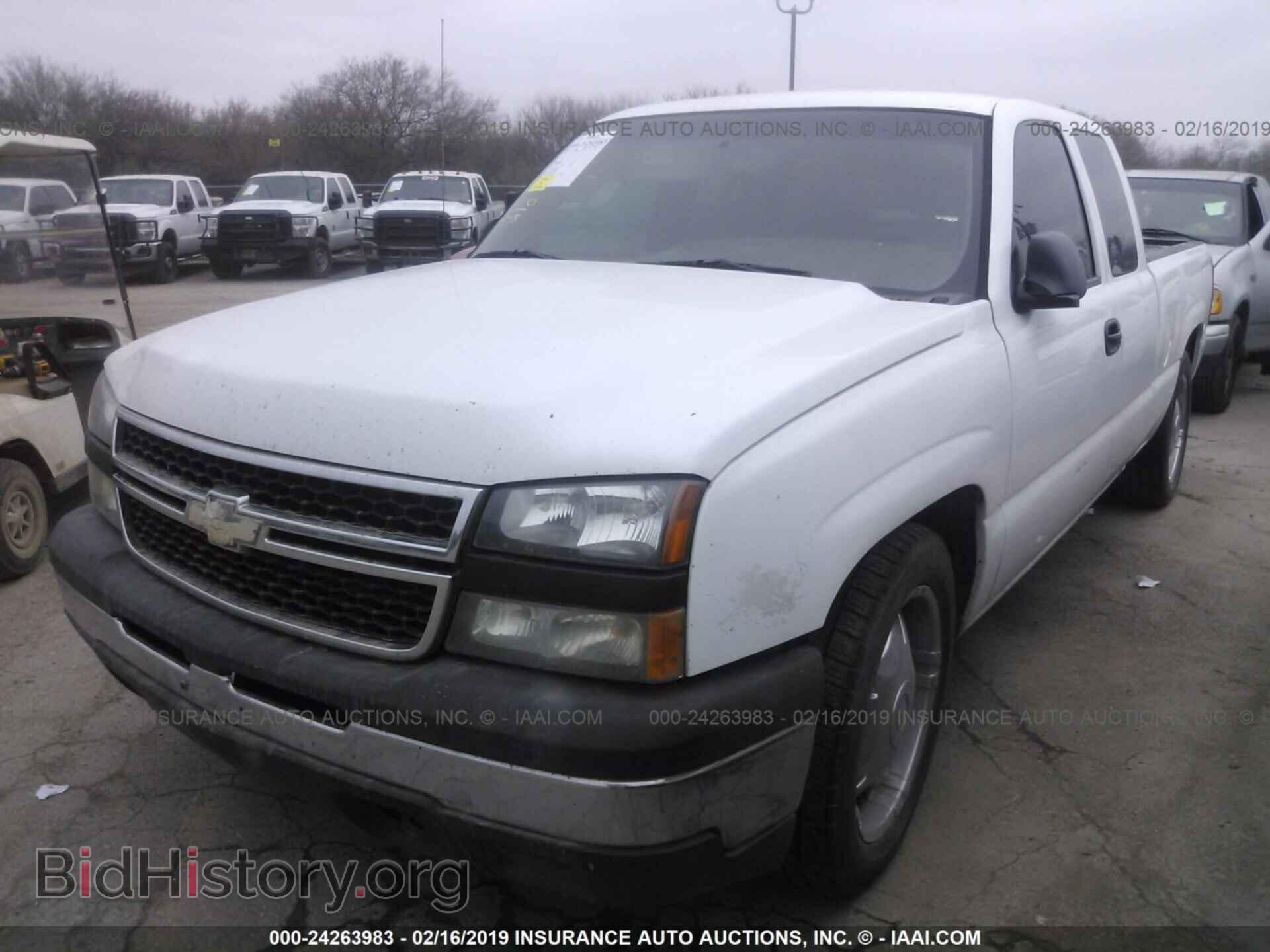 2006 CHEVROLET SILVERADO - VIN: 2GCEC19Z761281490 - Фото 2