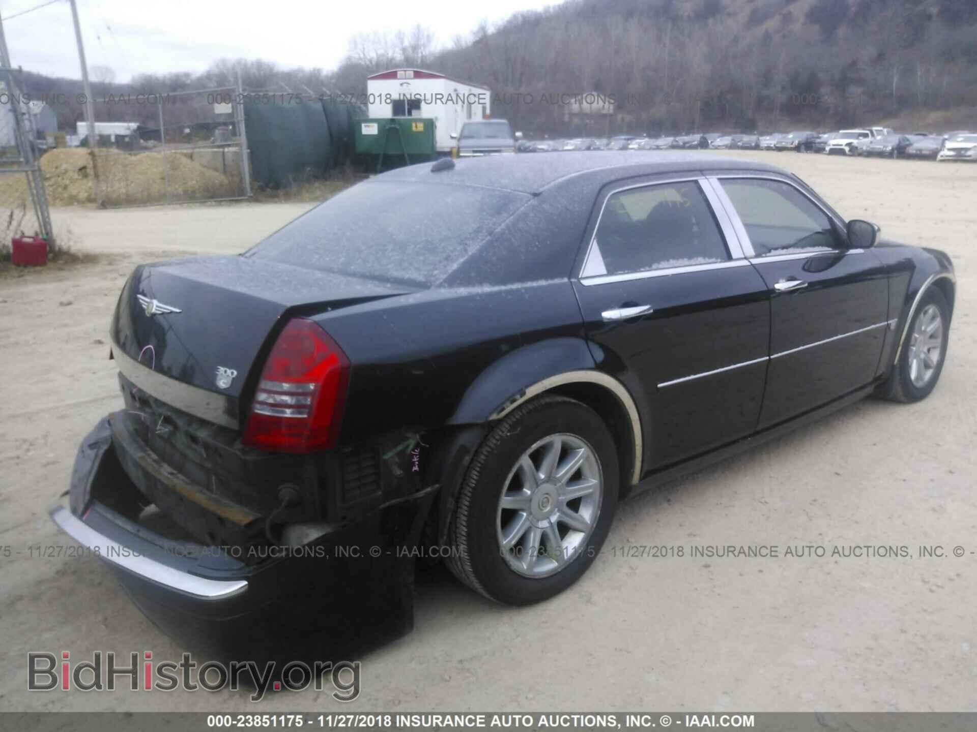 2006 CHRYSLER 300C - VIN: 2C3LA63H66H103379 - Фото 4
