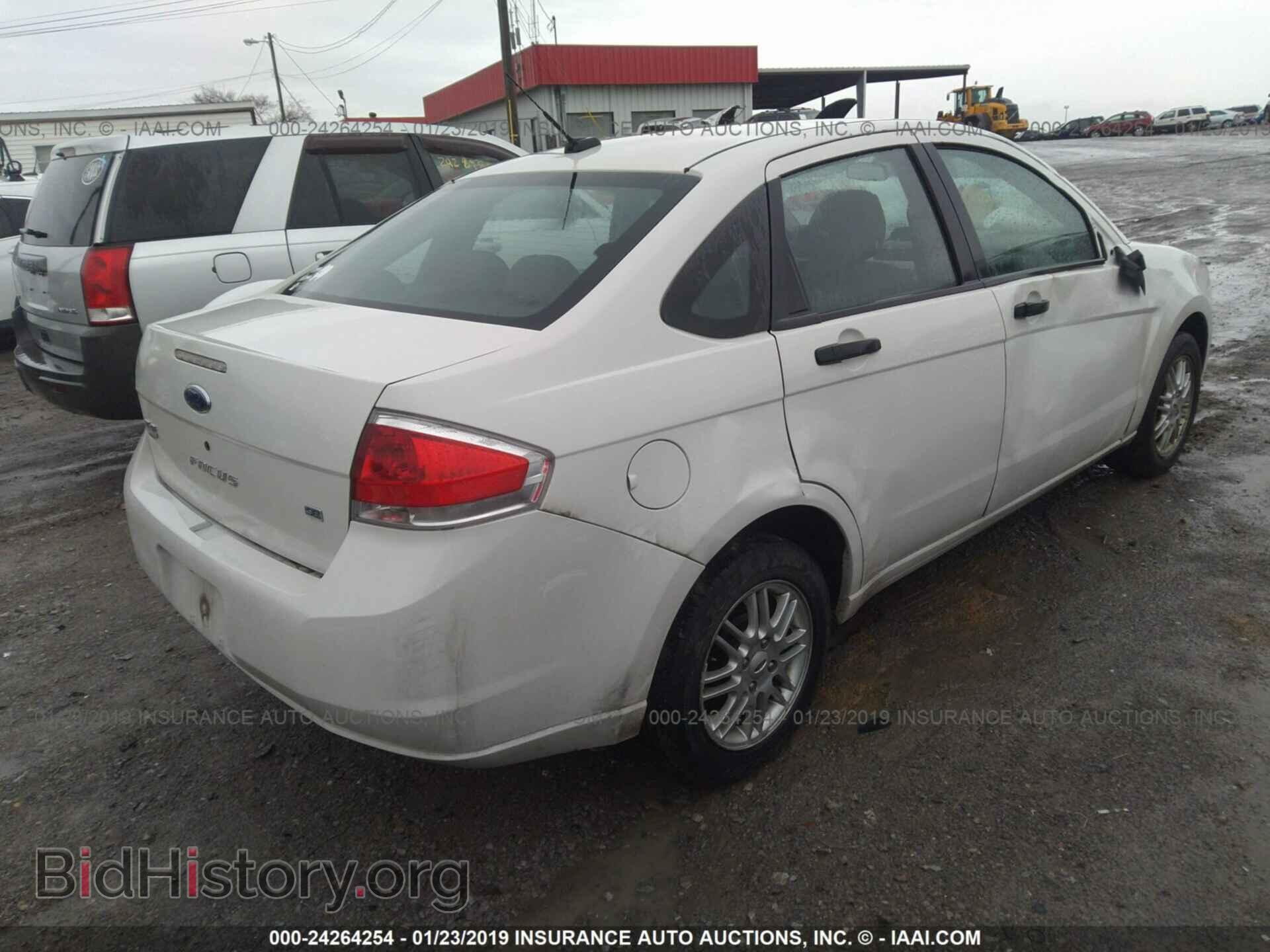 2009 FORD FOCUS - VIN: 1FAHP35N79W211717 - Фото 4