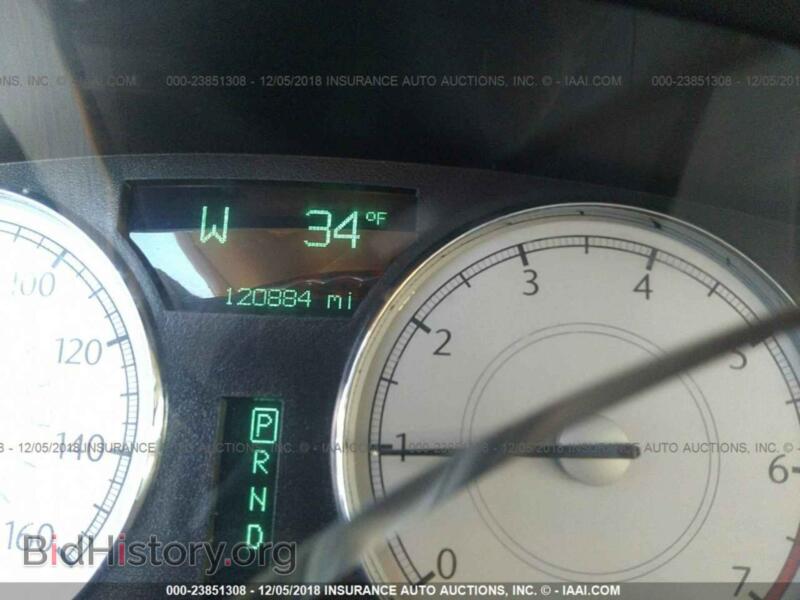 2005 Chrysler 300C (VIN 2C3AA63H05H651237) — photo 7 of 10