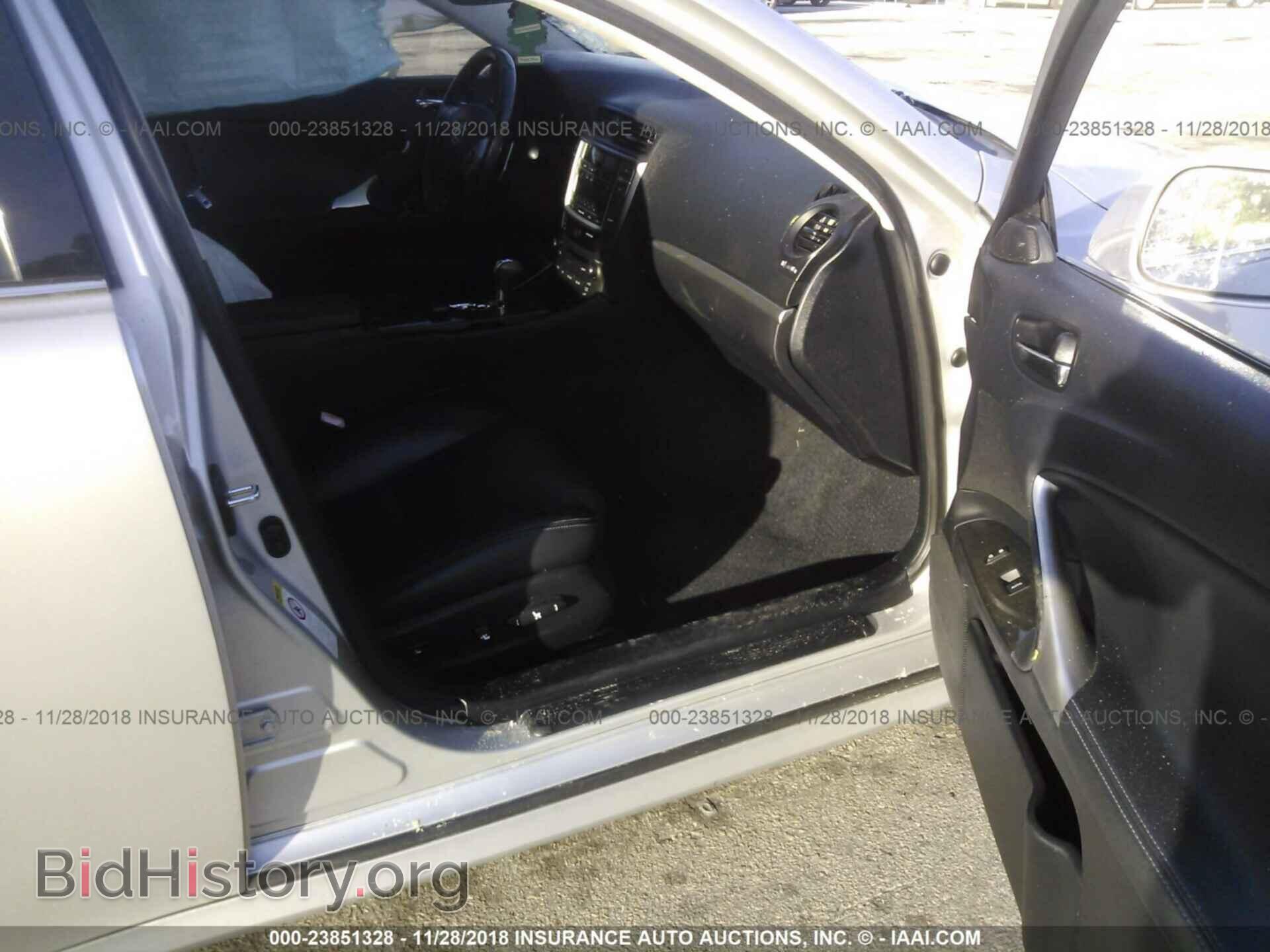 2011 LEXUS IS - VIN: JTHBF5C22B5132781 - Фото 5