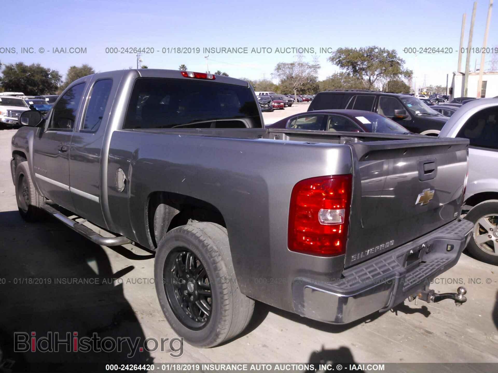 2007 CHEVROLET SILVERADO - VIN: 2GCEC19CX71688863 - Фото 3