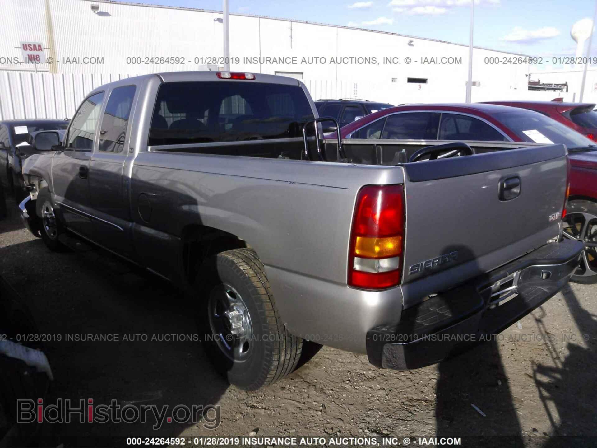 2003 GMC NEW SIERRA - VIN: 2GTEC19V731282082 - Фото 3