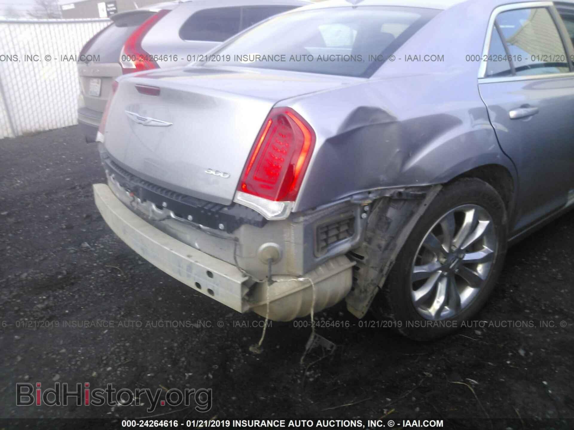 2017 CHRYSLER 300 - VIN: 2C3CCARG9HH540324 - Фото 6