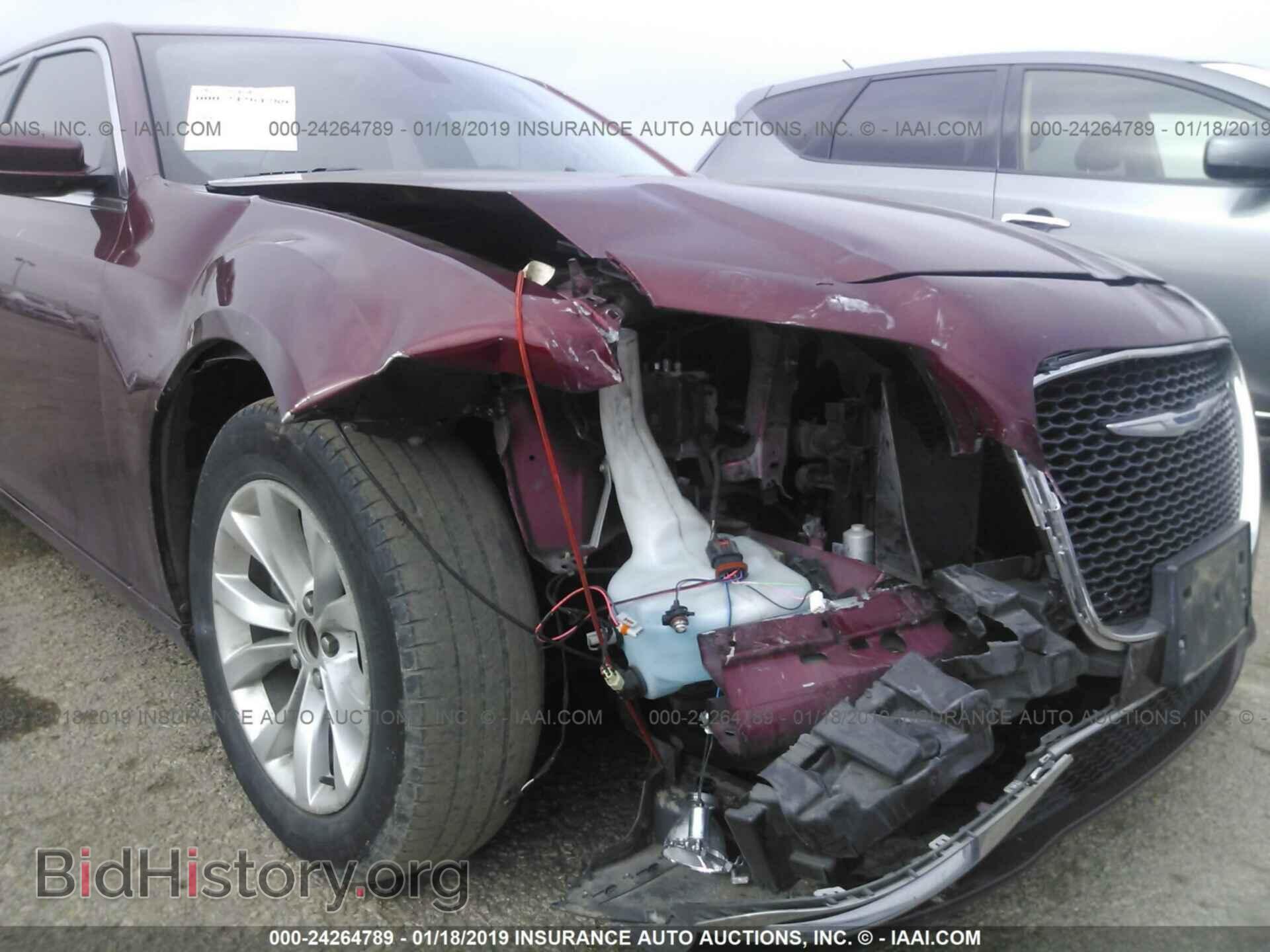 2015 CHRYSLER 300 - VIN: 2C3CCAAG2FH828890 - Фото 6