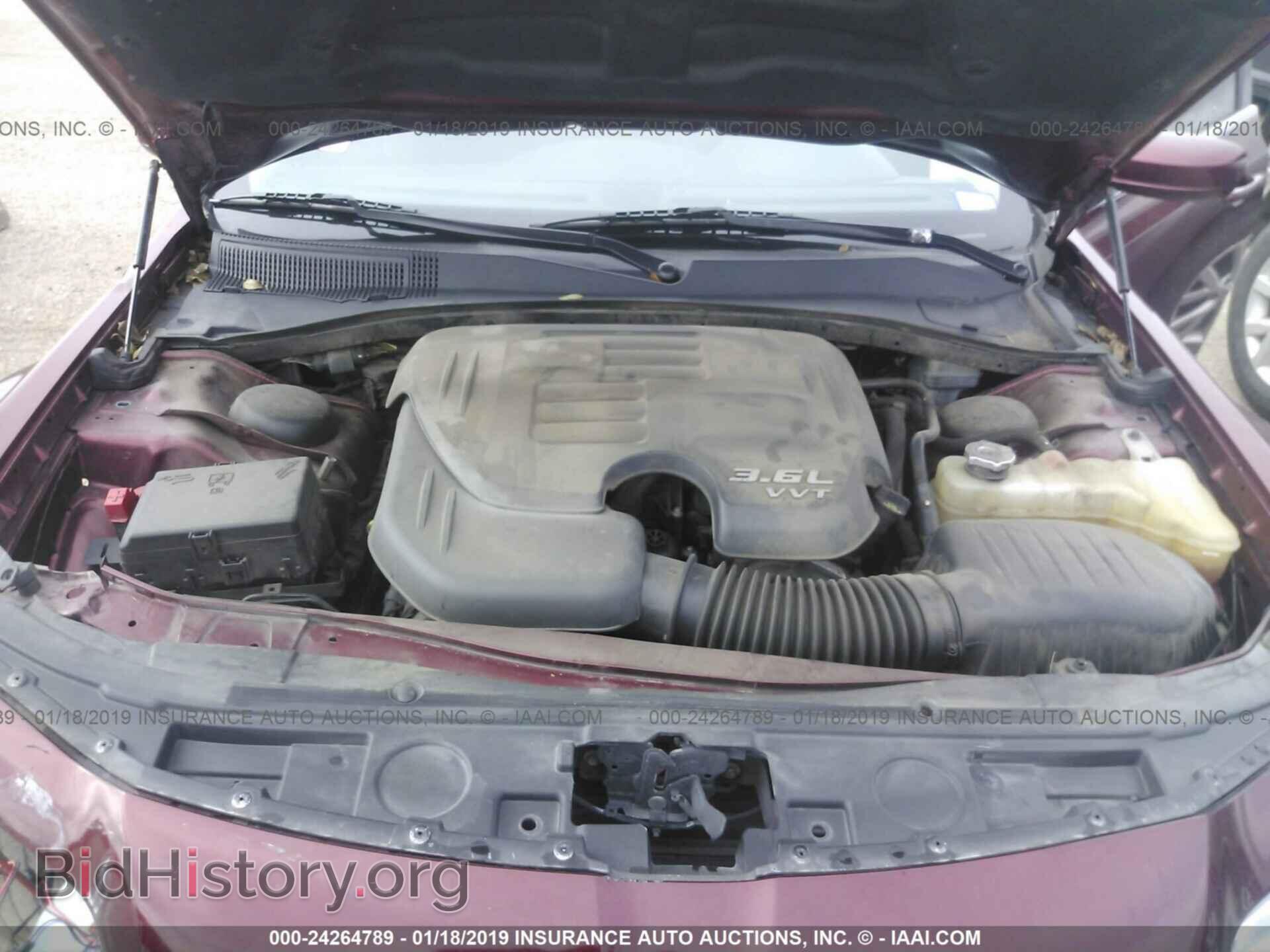 2015 CHRYSLER 300 - VIN: 2C3CCAAG2FH828890 - Фото 10