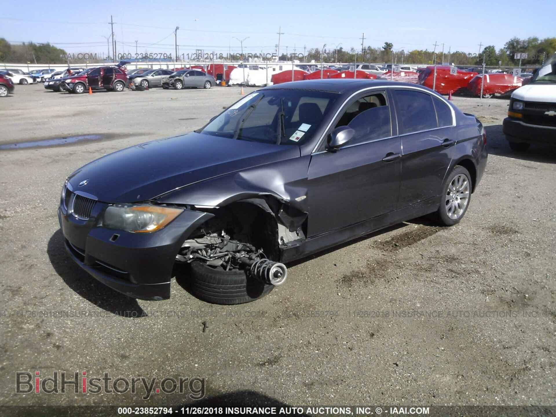 2007 BMW 335 - VIN: WBAVB73557VF52221 - Фото 2