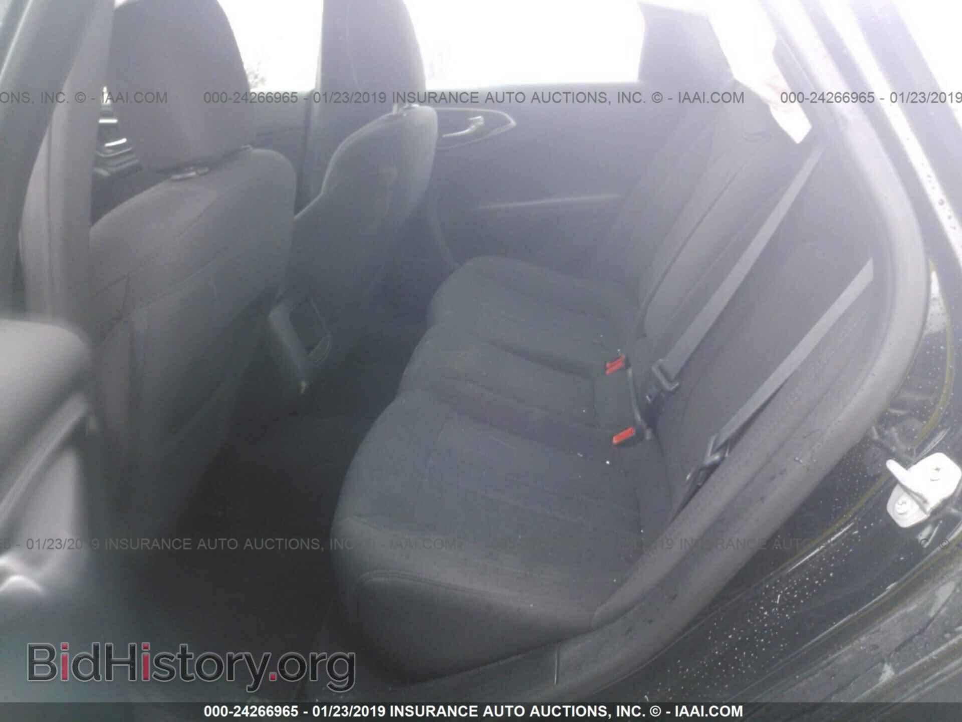 2015 CHRYSLER 200 - VIN: 1C3CCCAB2FN611864 - Photo 8
