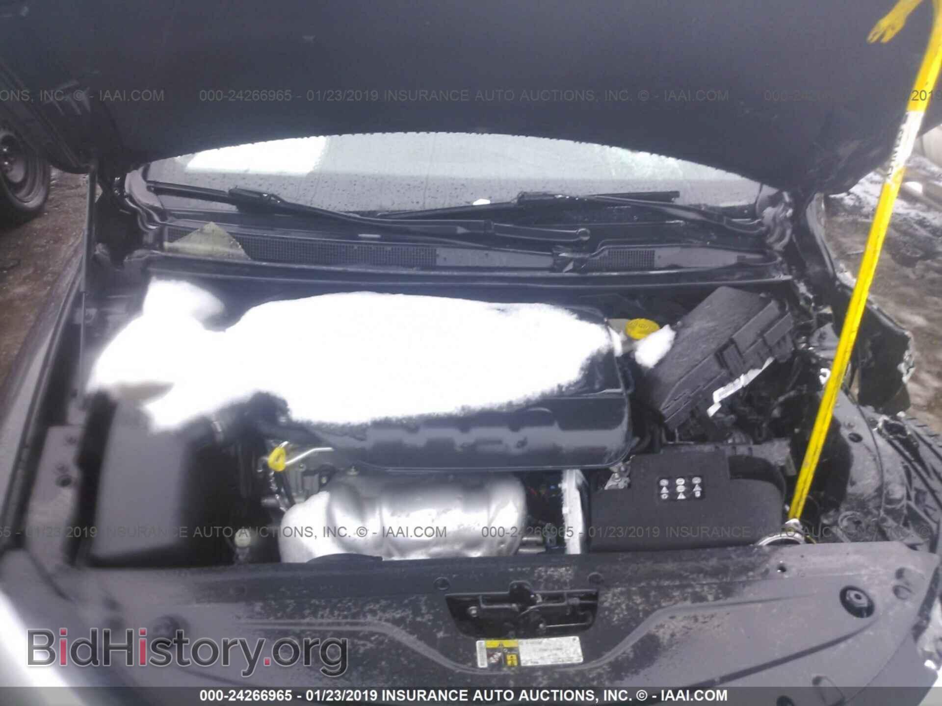 2015 CHRYSLER 200 - VIN: 1C3CCCAB2FN611864 - Photo 10