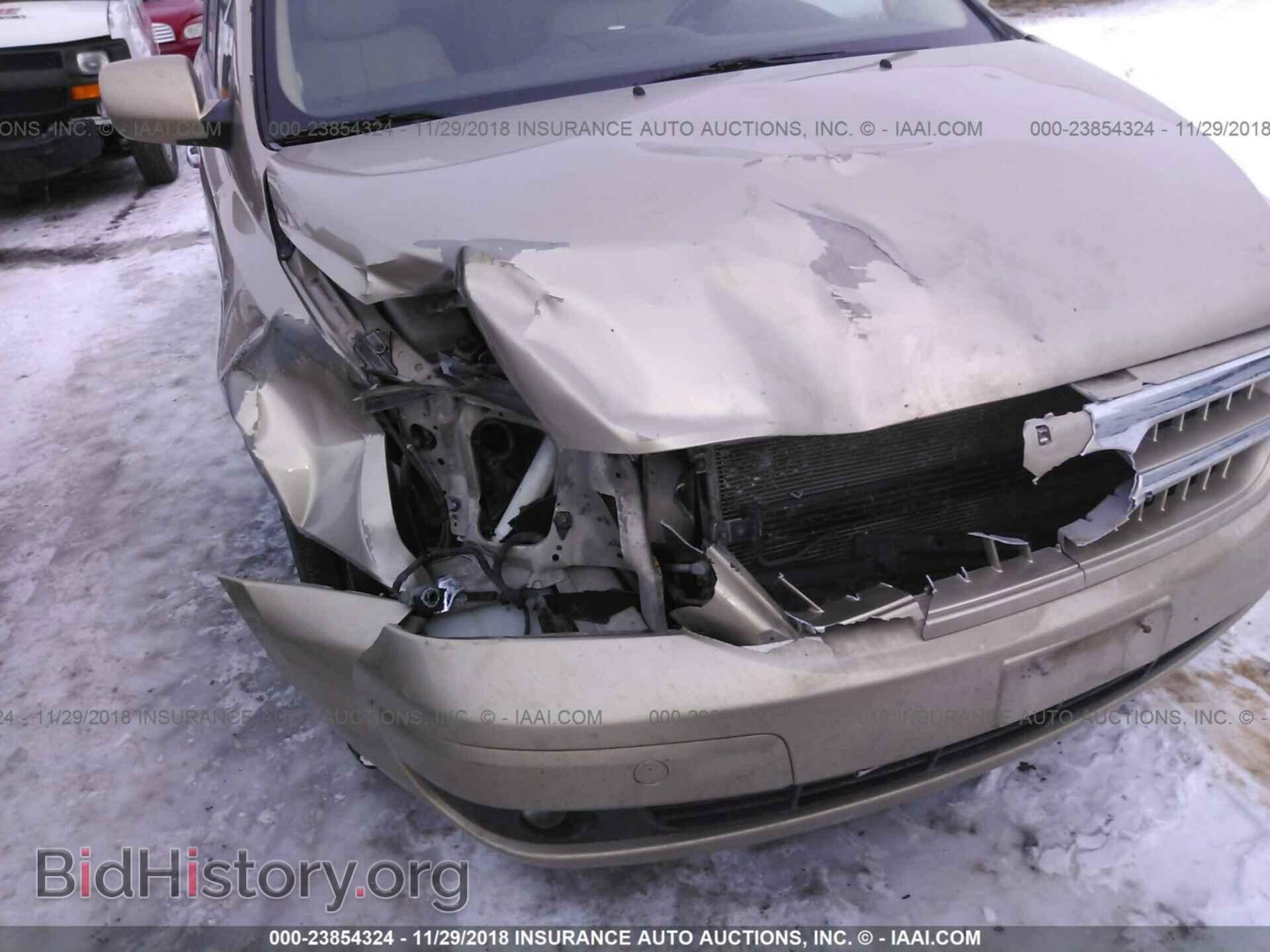 2007 HYUNDAI ENTOURAGE - VIN: KNDMC233676035224 - Фото 6