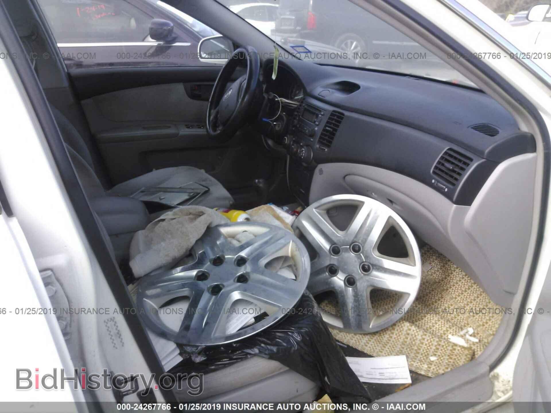 2006 KIA OPTIMA - VIN: KNAGE123X65055707 - Фото 5