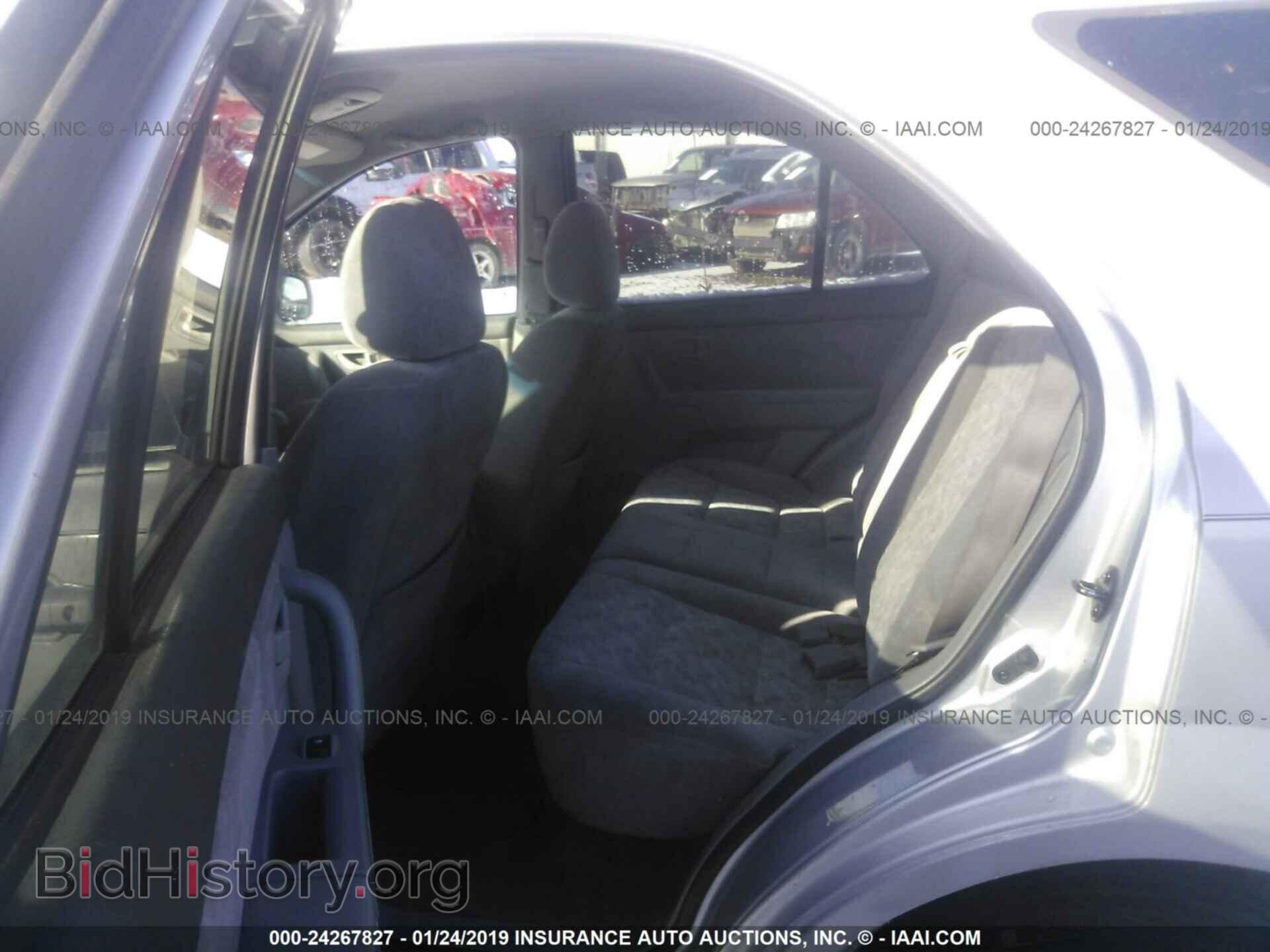 2006 KIA SORENTO - VIN: KNDJC733565547450 - Фото 8