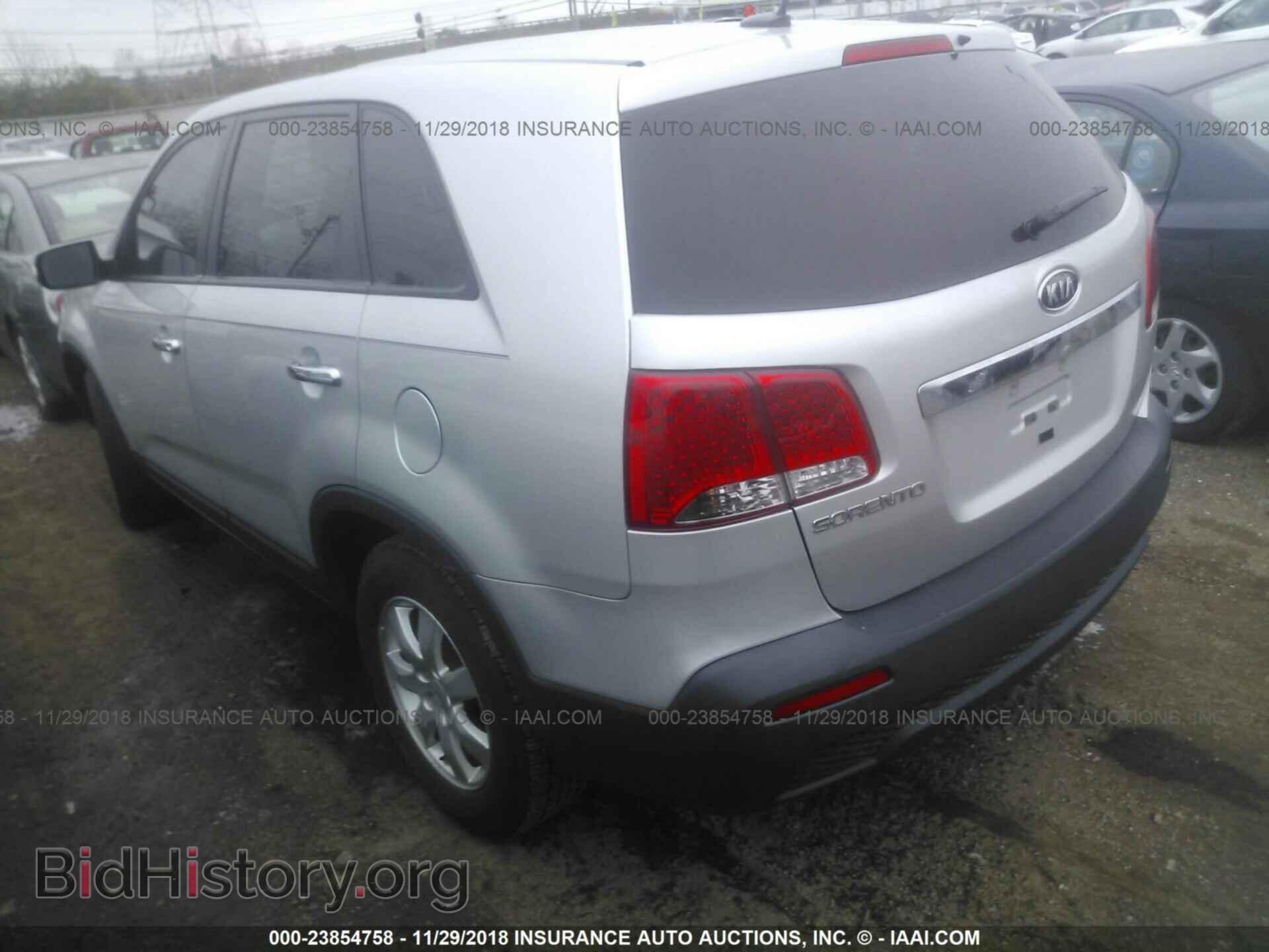 2012 KIA SORENTO - VIN: 5XYKT3A10CG192995 - Фото 3
