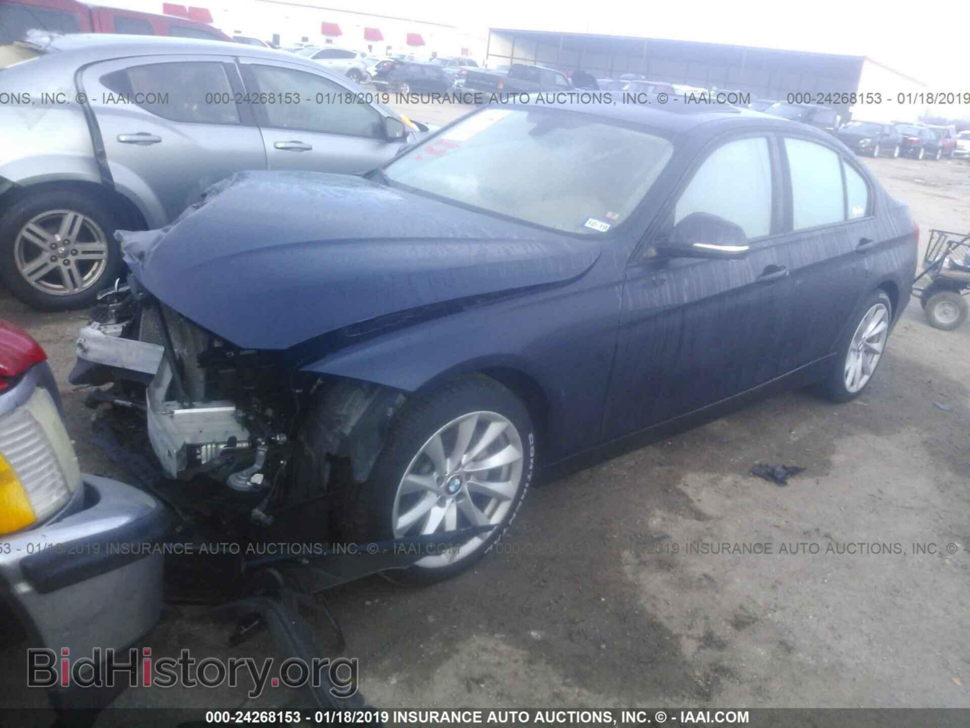 2013 BMW 335 - VIN: WBA3B9C5XDF140432 - Фото 2