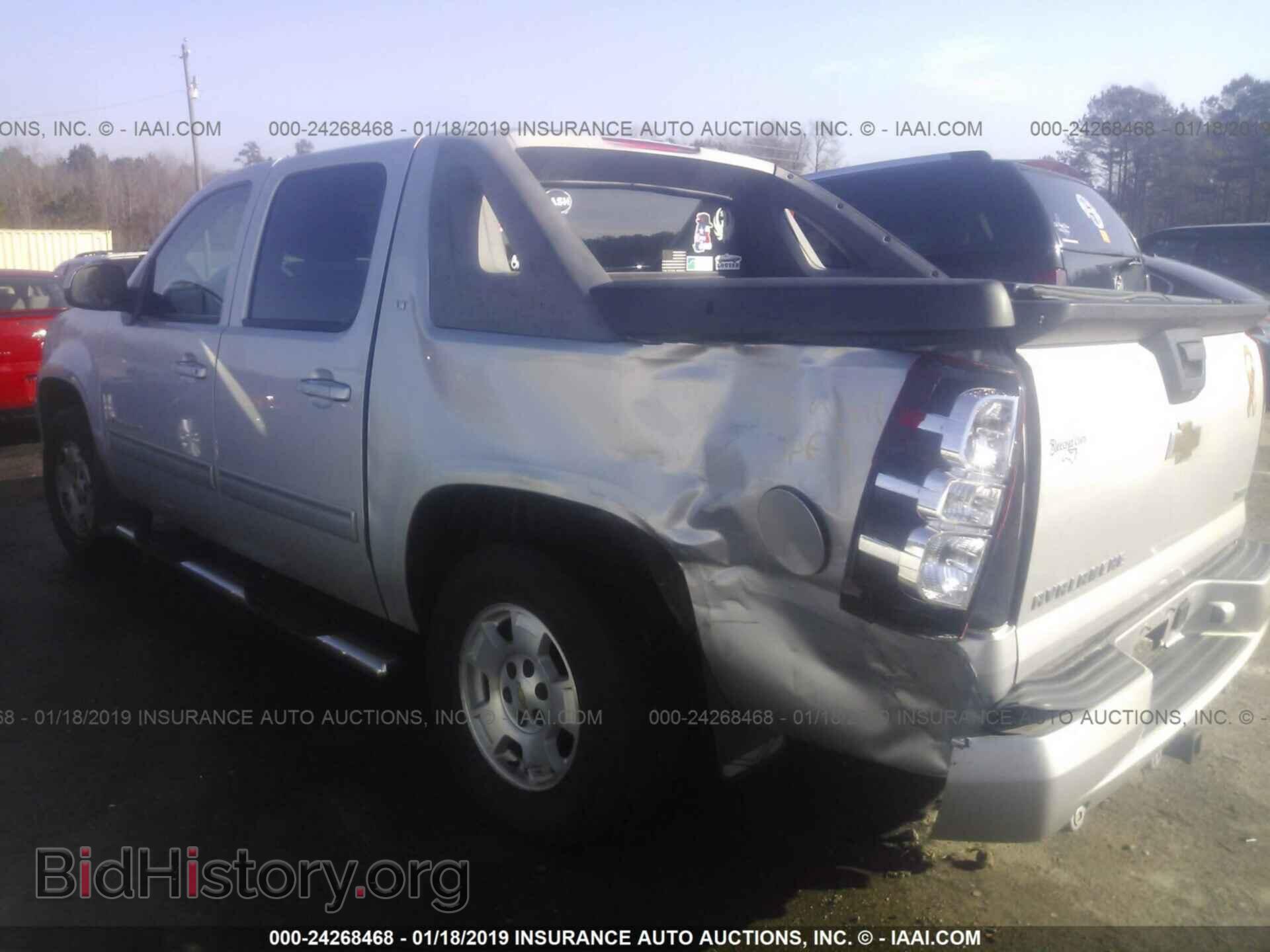 2011 CHEVROLET AVALANCHE - VIN: 3GNTKFE35BG393772 - Фото 3
