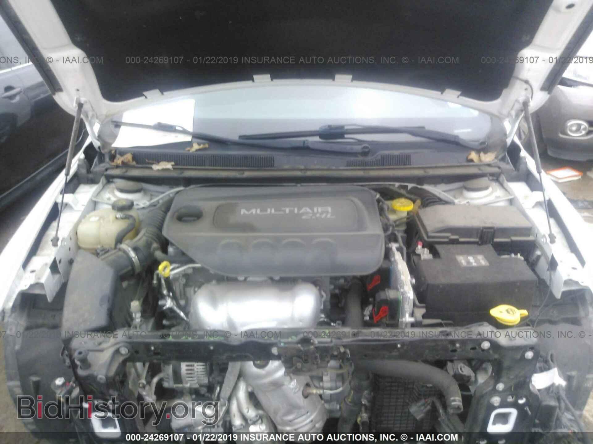 2015 CHRYSLER 200 - VIN: 1C3CCCAB7FN754163 - Photo 10