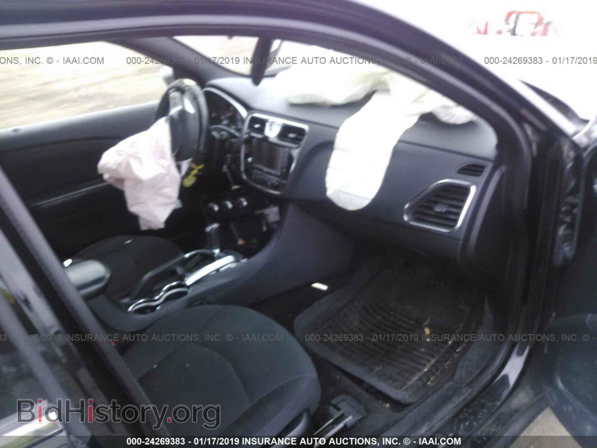 2012 CHRYSLER 200 - VIN: 1C3CCBBB2CN125415 - Фото 5