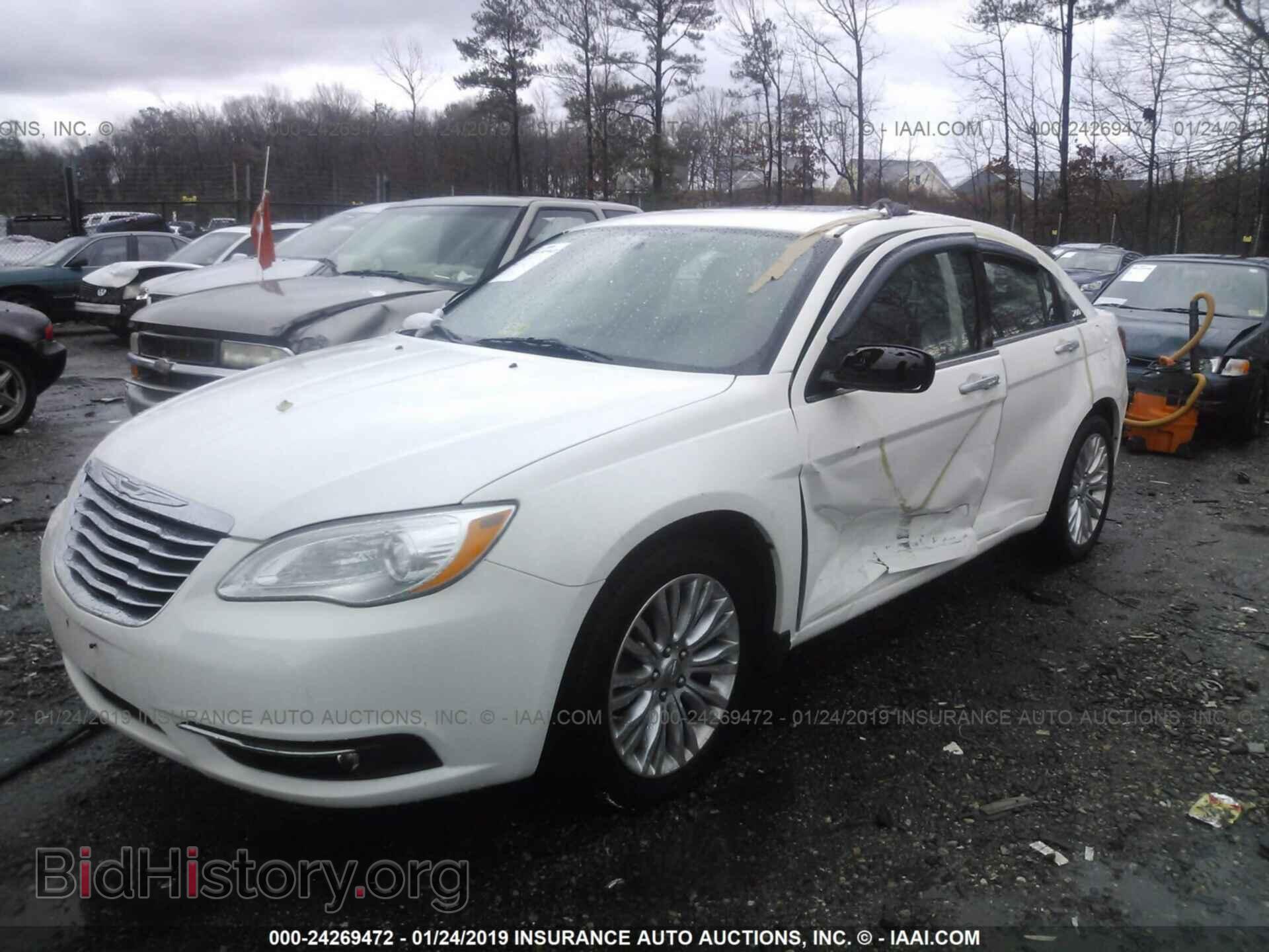 2011 CHRYSLER 200 - VIN: 1C3BC2FGXBN520118 - Фото 6