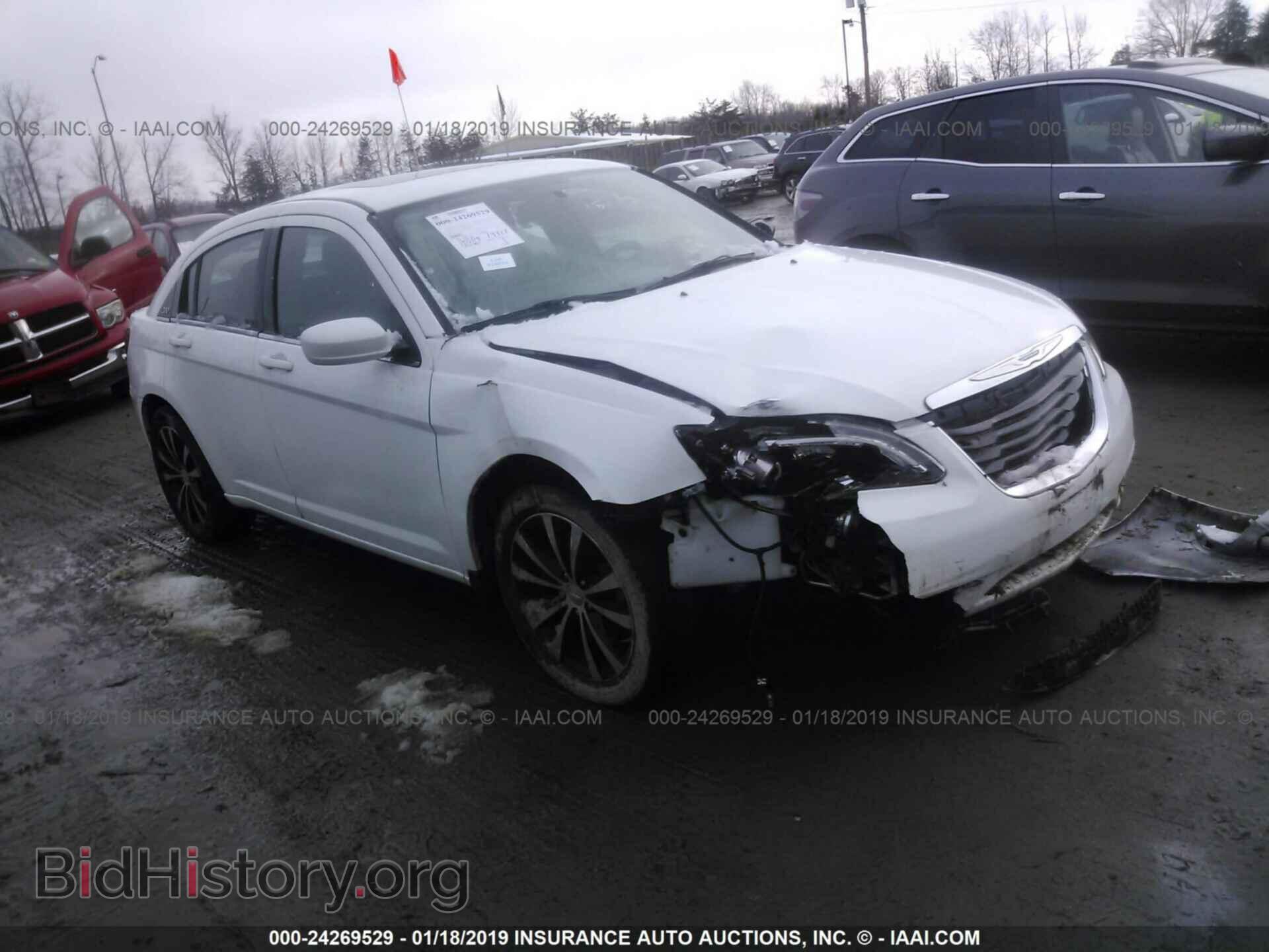 Фотография 1C3CCBBB4DN551026 - CHRYSLER 200 2013