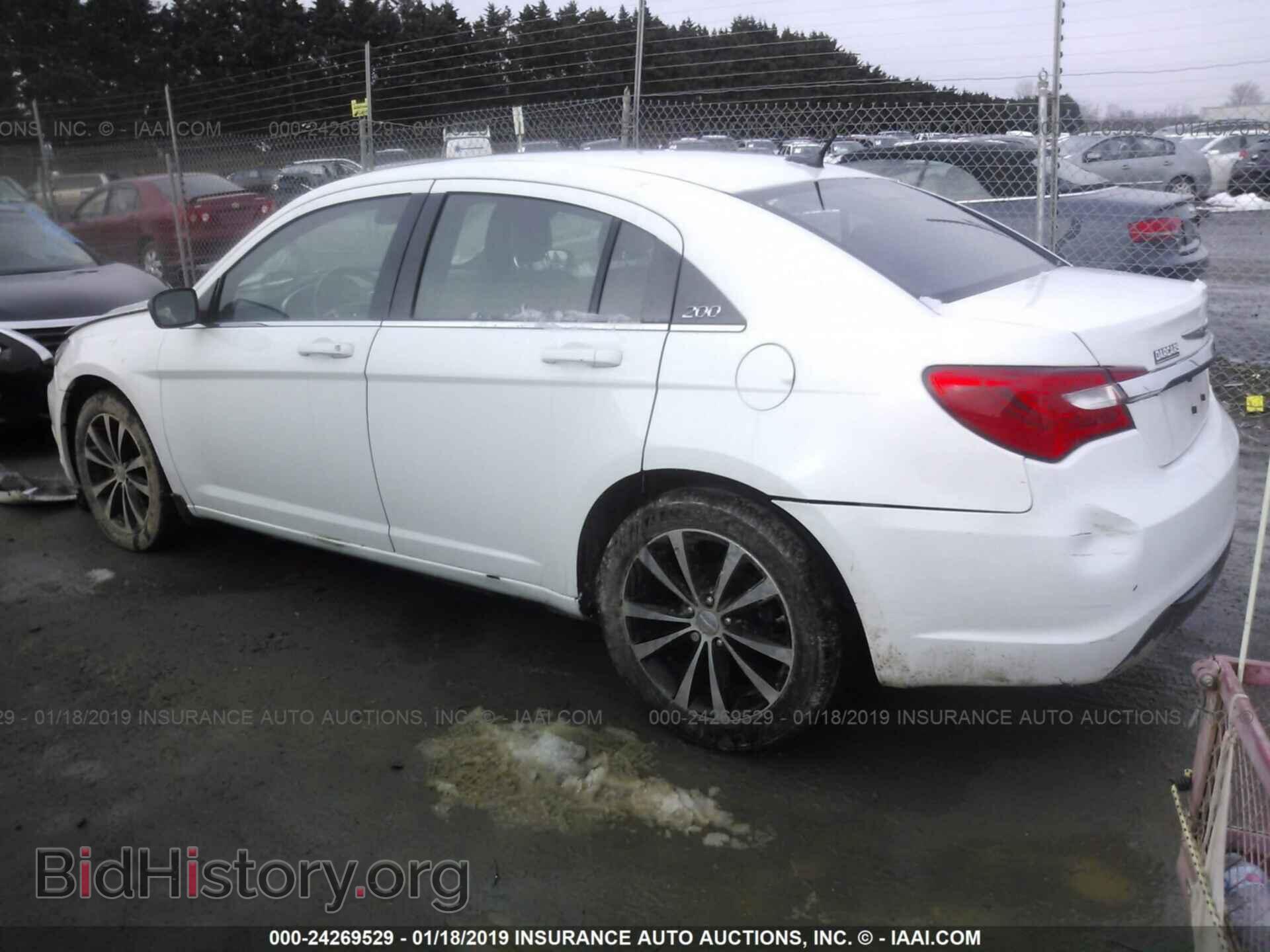 2013 CHRYSLER 200 - VIN: 1C3CCBBB4DN551026 - Фото 3