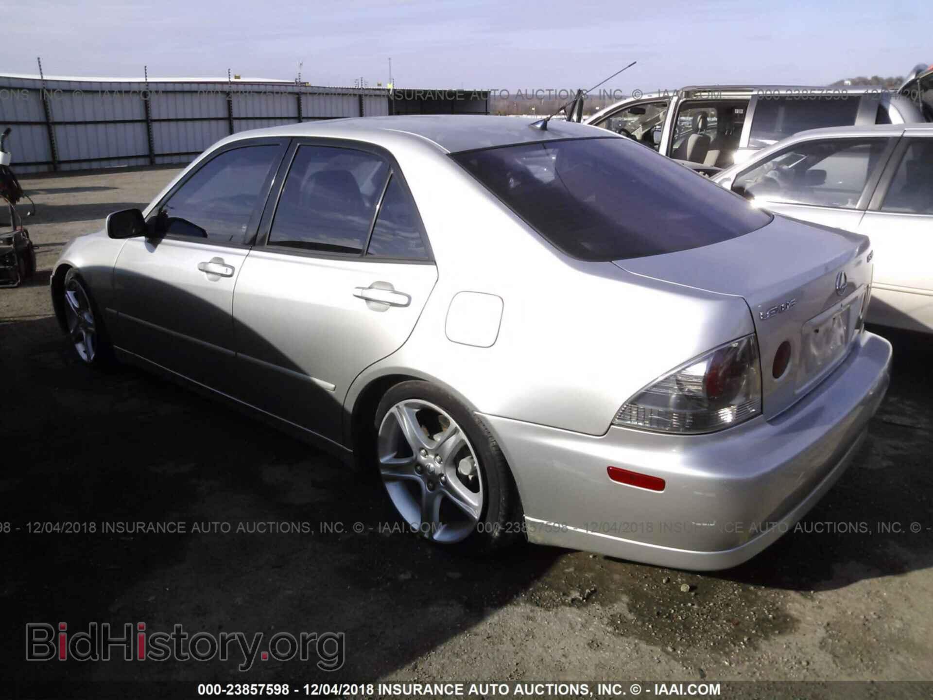 2001 LEXUS IS - VIN: JTHBD182810006962 - Photo 3
