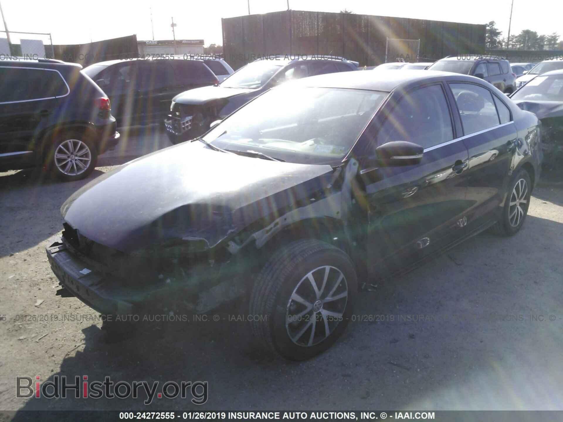 2017 VOLKSWAGEN JETTA - VIN: 3VWDB7AJ1HM401705 - Photo 2