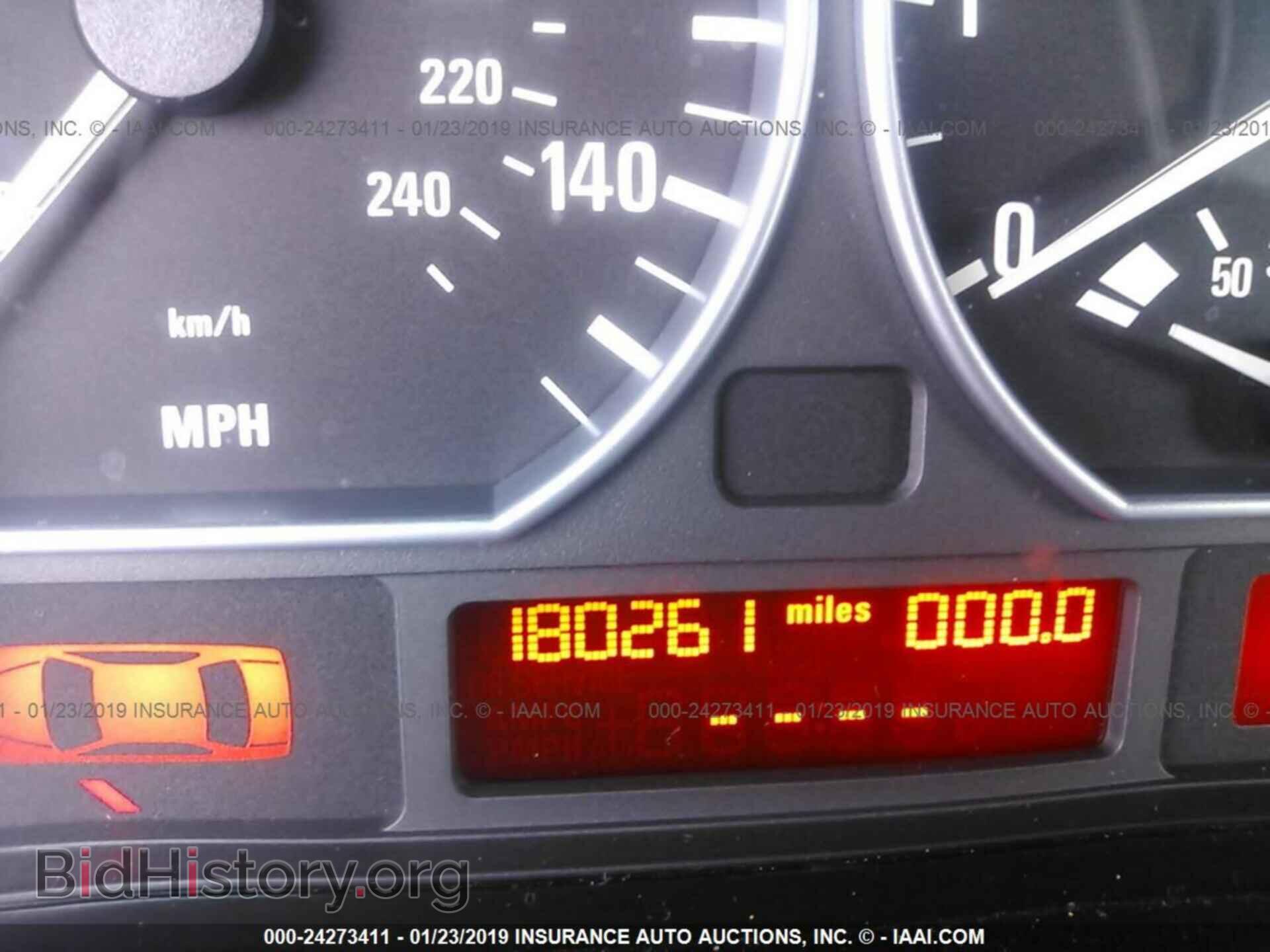 2003 BMW 330 - VIN: WBAEV53473KM24381 - Фото 7