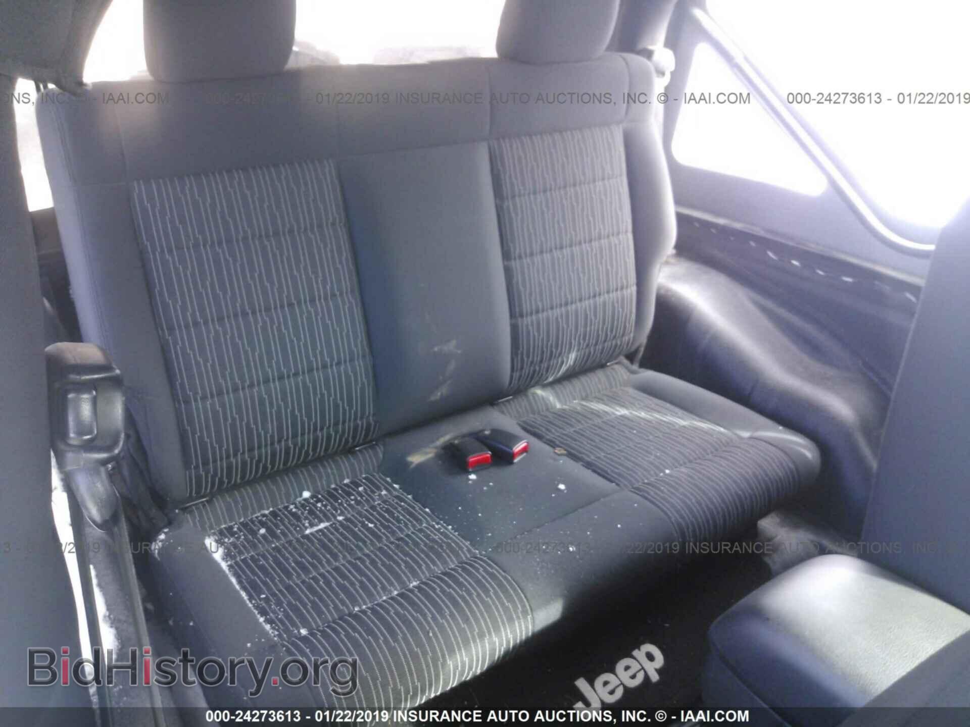 2011 JEEP WRANGLER - VIN: 1J4AA2D10BL577381 - Фото 8