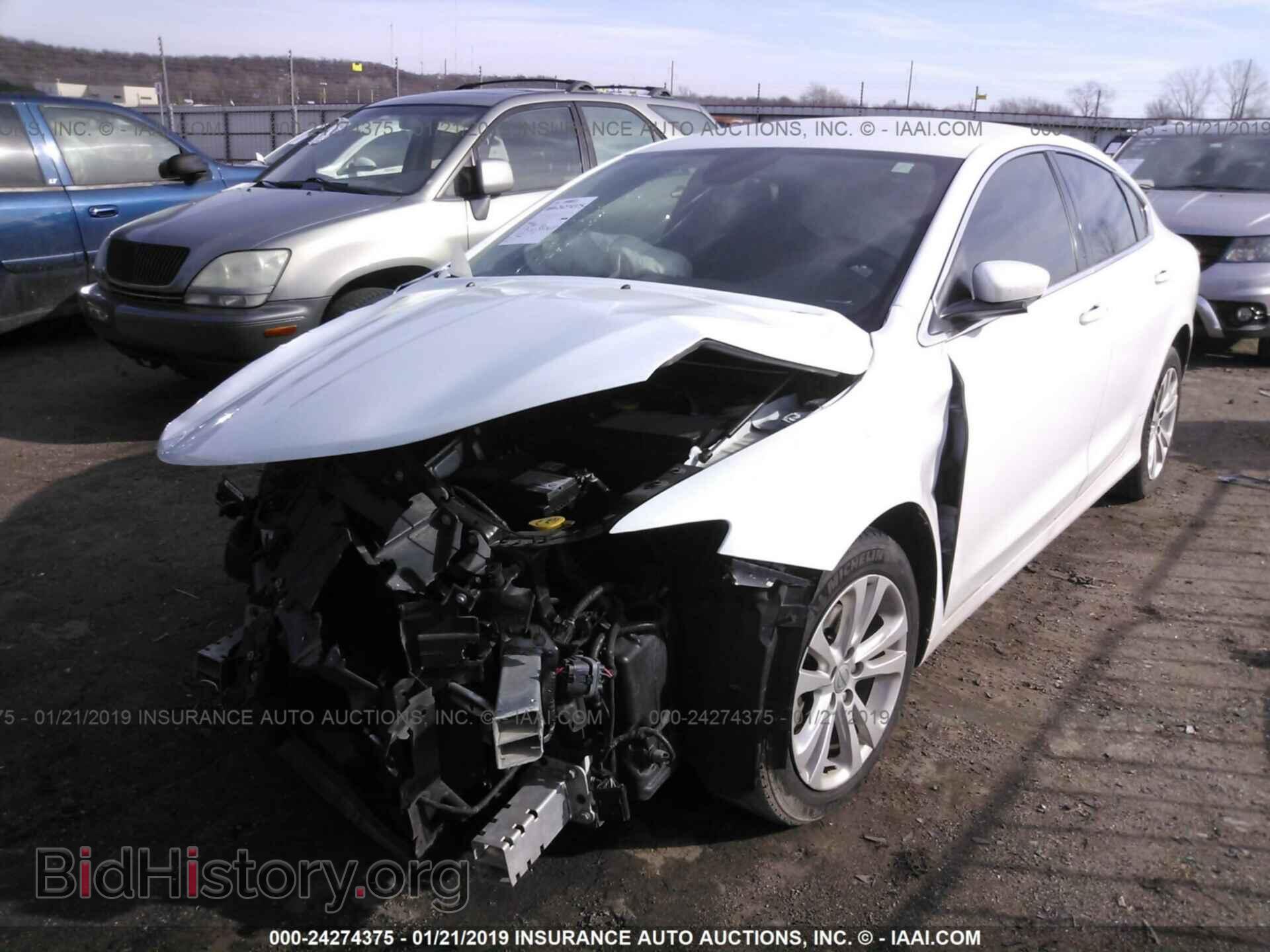2015 CHRYSLER 200 - VIN: 1C3CCCAB3FN563128 - Фото 2