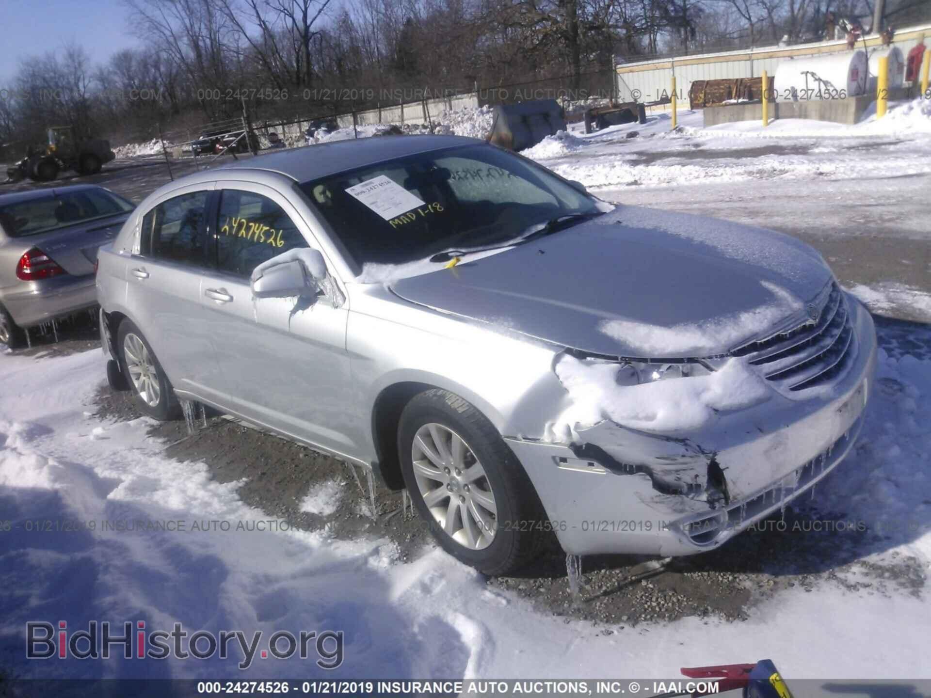Photo 1C3CC5FB4AN137722 - CHRYSLER SEBRING 2010
