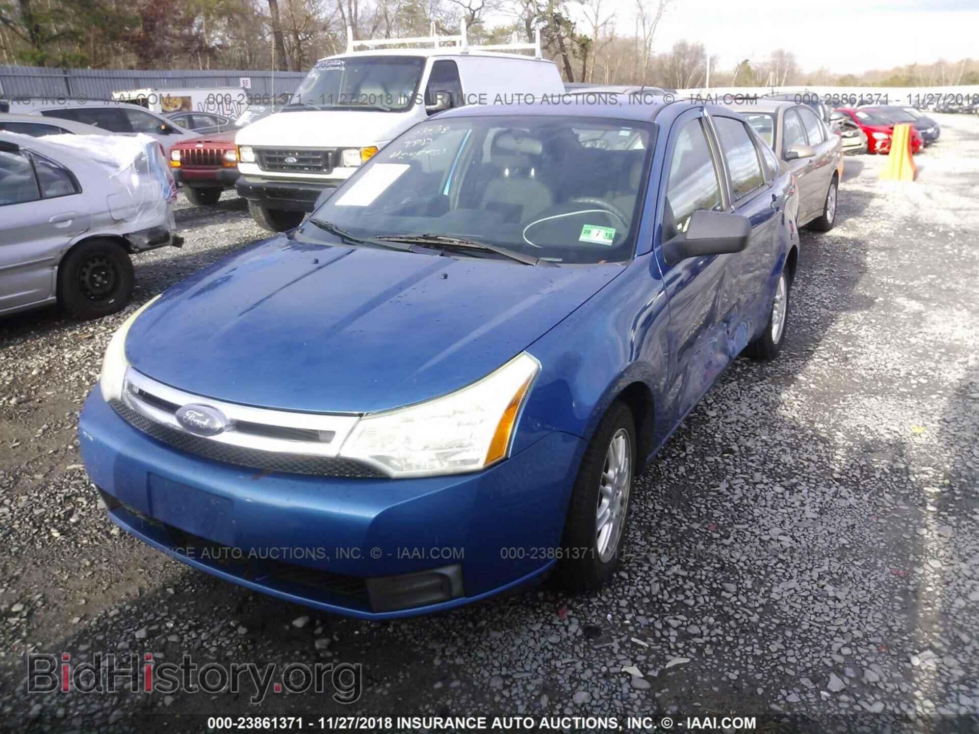 2010 FORD FOCUS - VIN: 1FAHP3FN3AW245561 - Photo 2