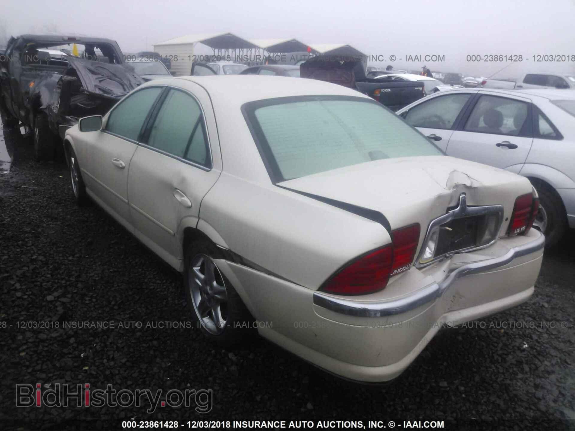 2002 LINCOLN LS - VIN: 1LNHM87A82Y602133 - Фото 3