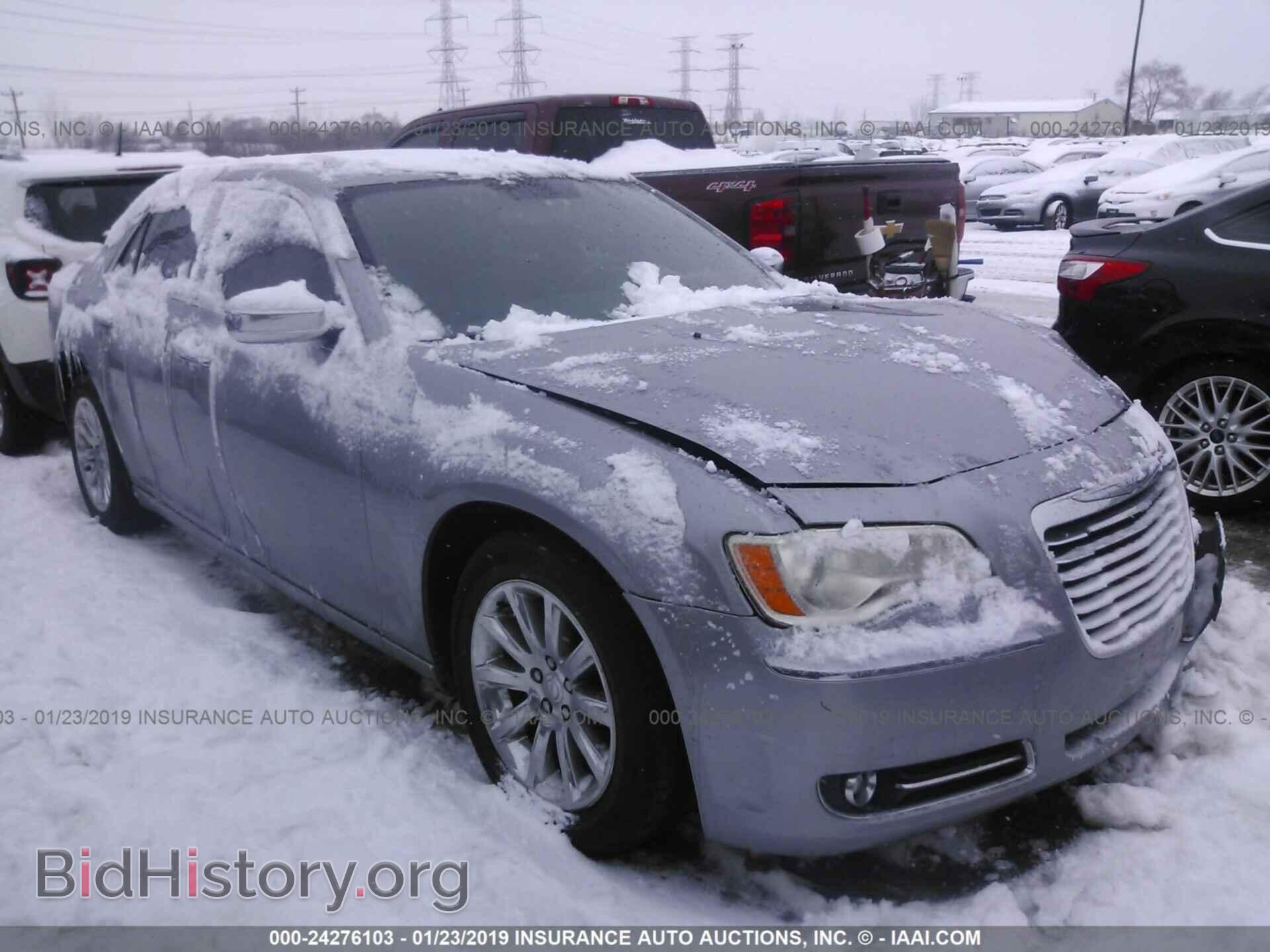 Photo 2C3CA5CG6BH522196 - CHRYSLER 300 2011