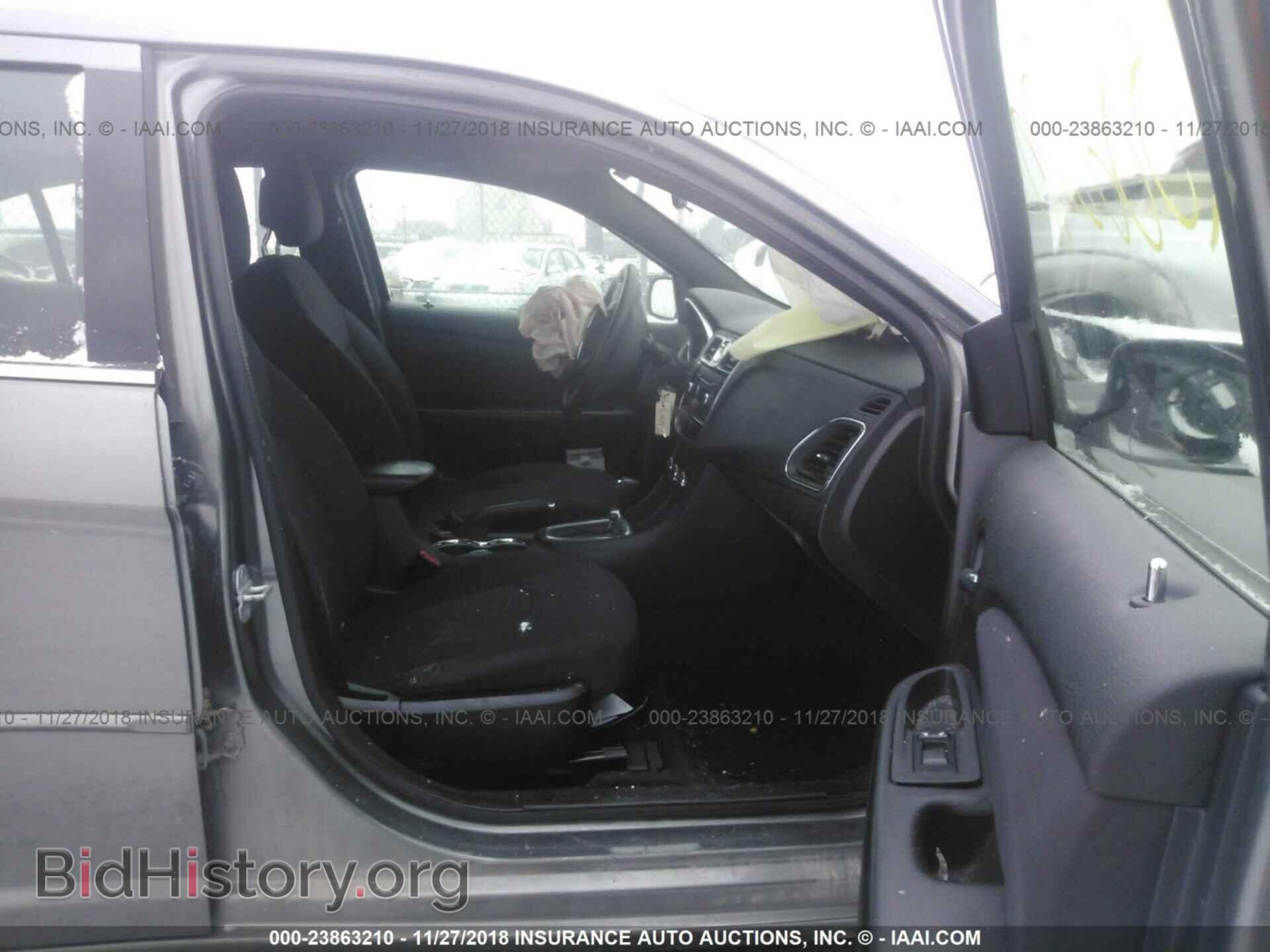 2012 CHRYSLER 200 - VIN: 1C3CCBAB5CN271695 - Фото 5