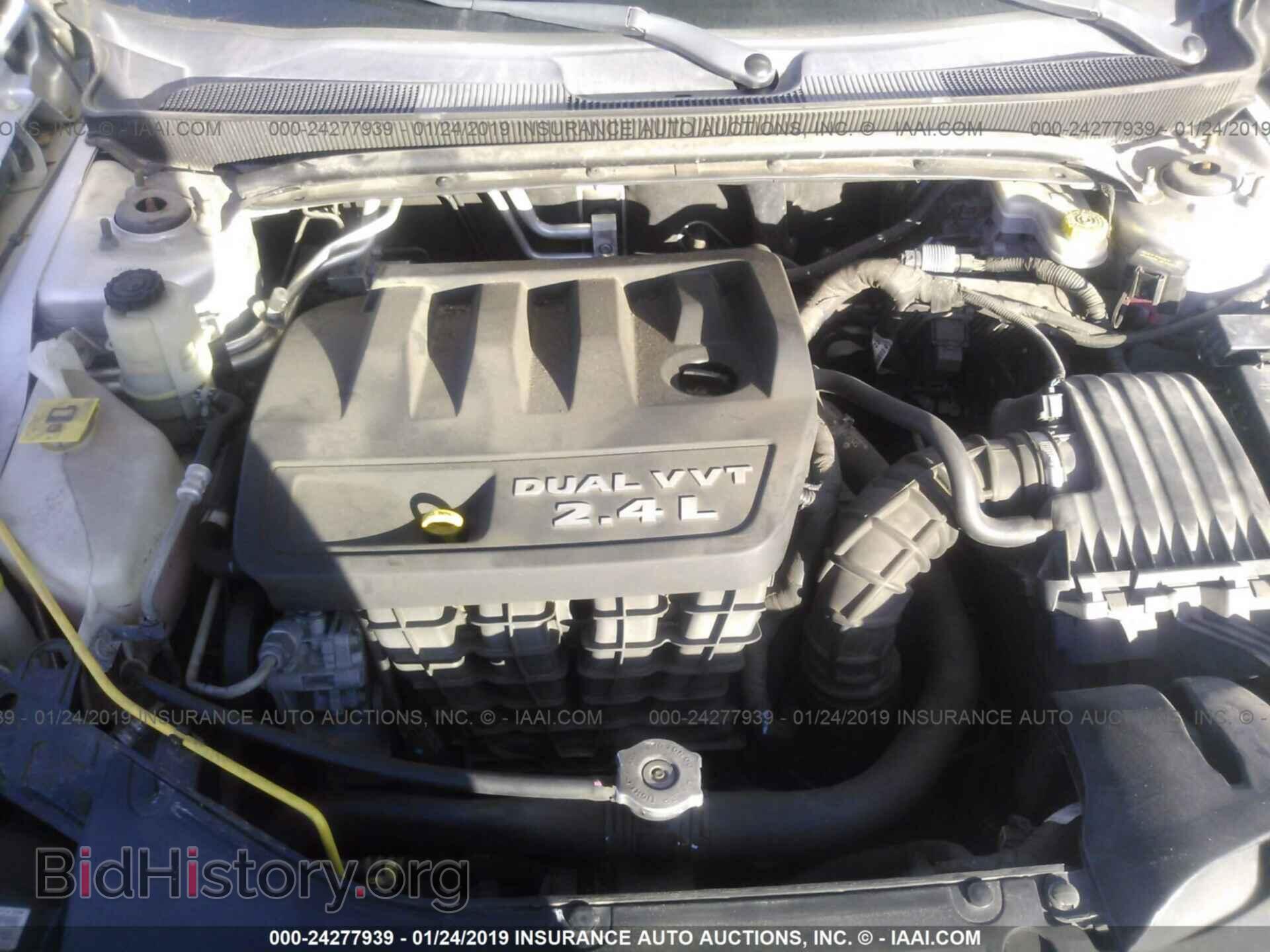 2011 CHRYSLER 200 - VIN: 1C3BC4FB1BN515745 - Photo 10