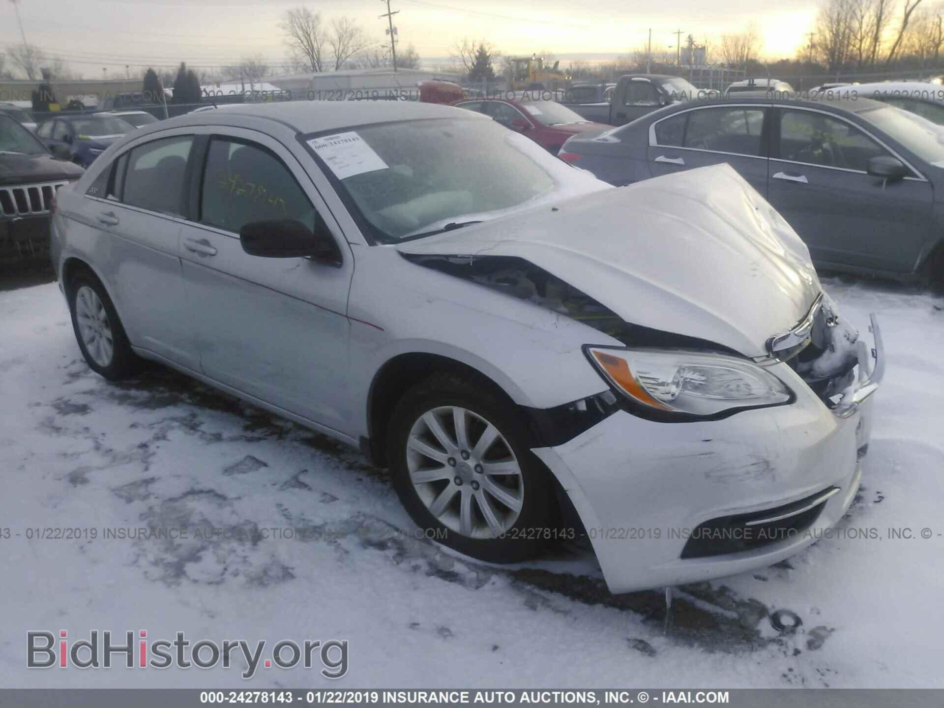 Photo 1C3BC1FB9BN576369 - CHRYSLER 200 2011