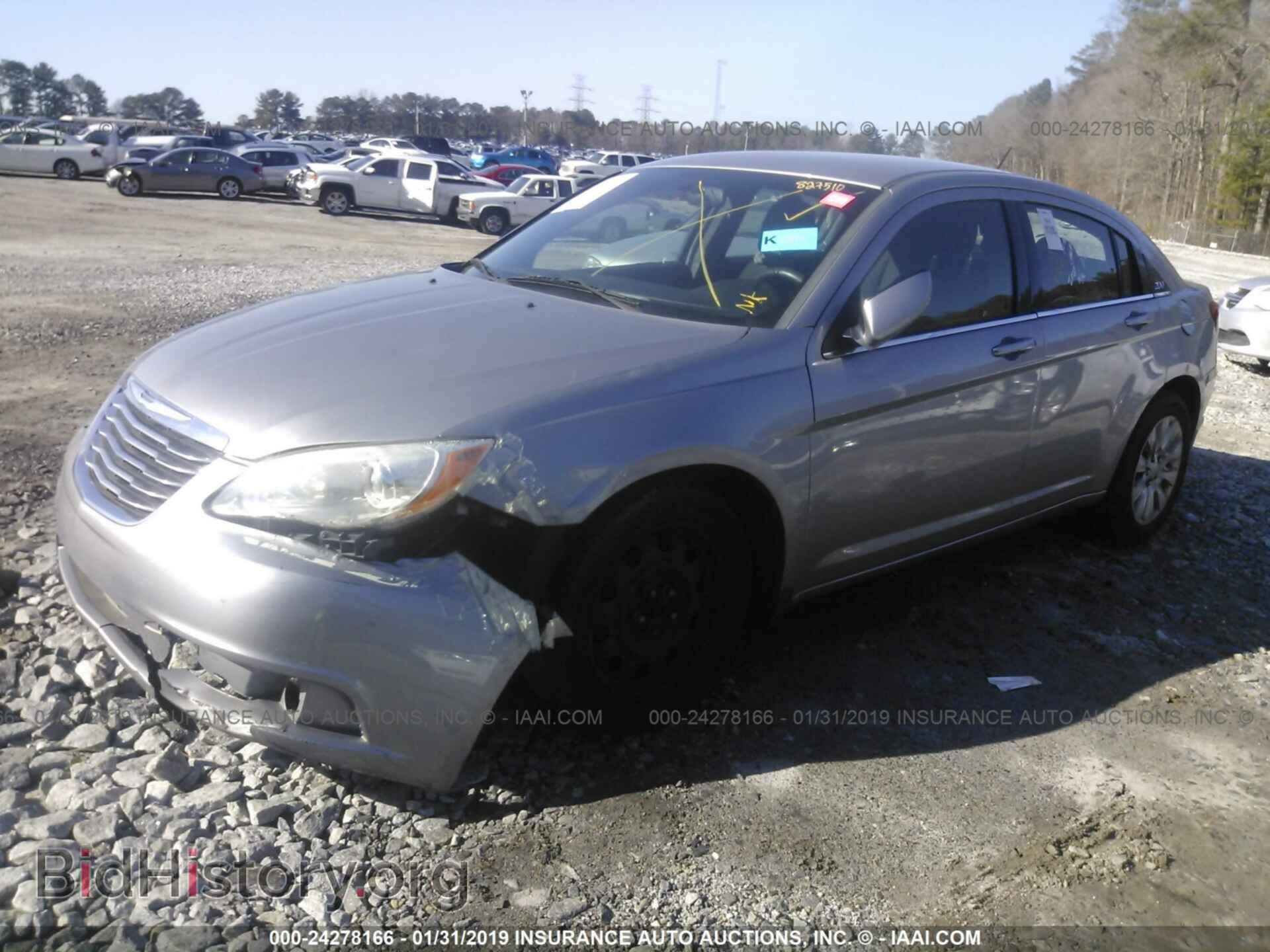 2014 CHRYSLER 200 - VIN: 1C3CCBAB3EN122849 - Фото 2
