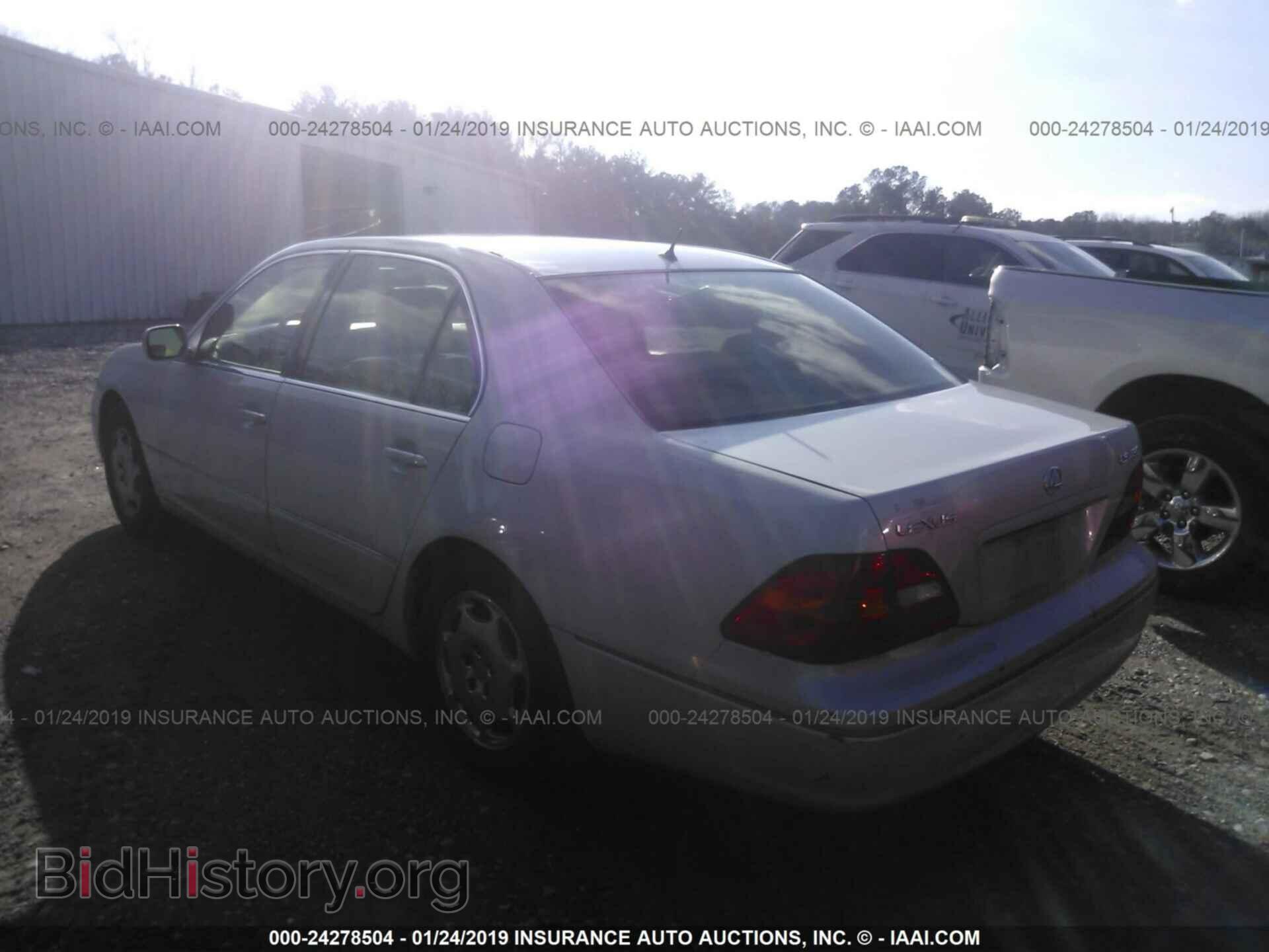 2002 LEXUS LS - VIN: JTHBN30FX20053452 - Photo 3