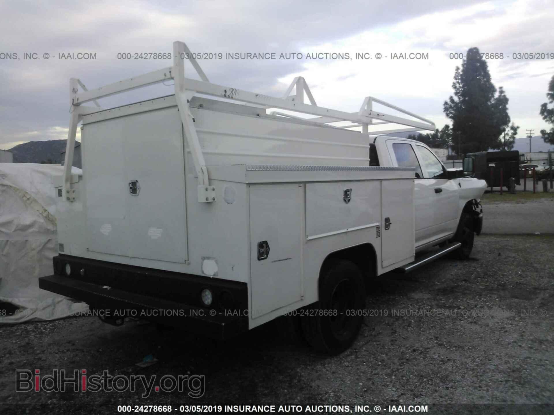 2017 RAM 3500 - VIN: 3C7WRSCL2HG651609 - Photo 4