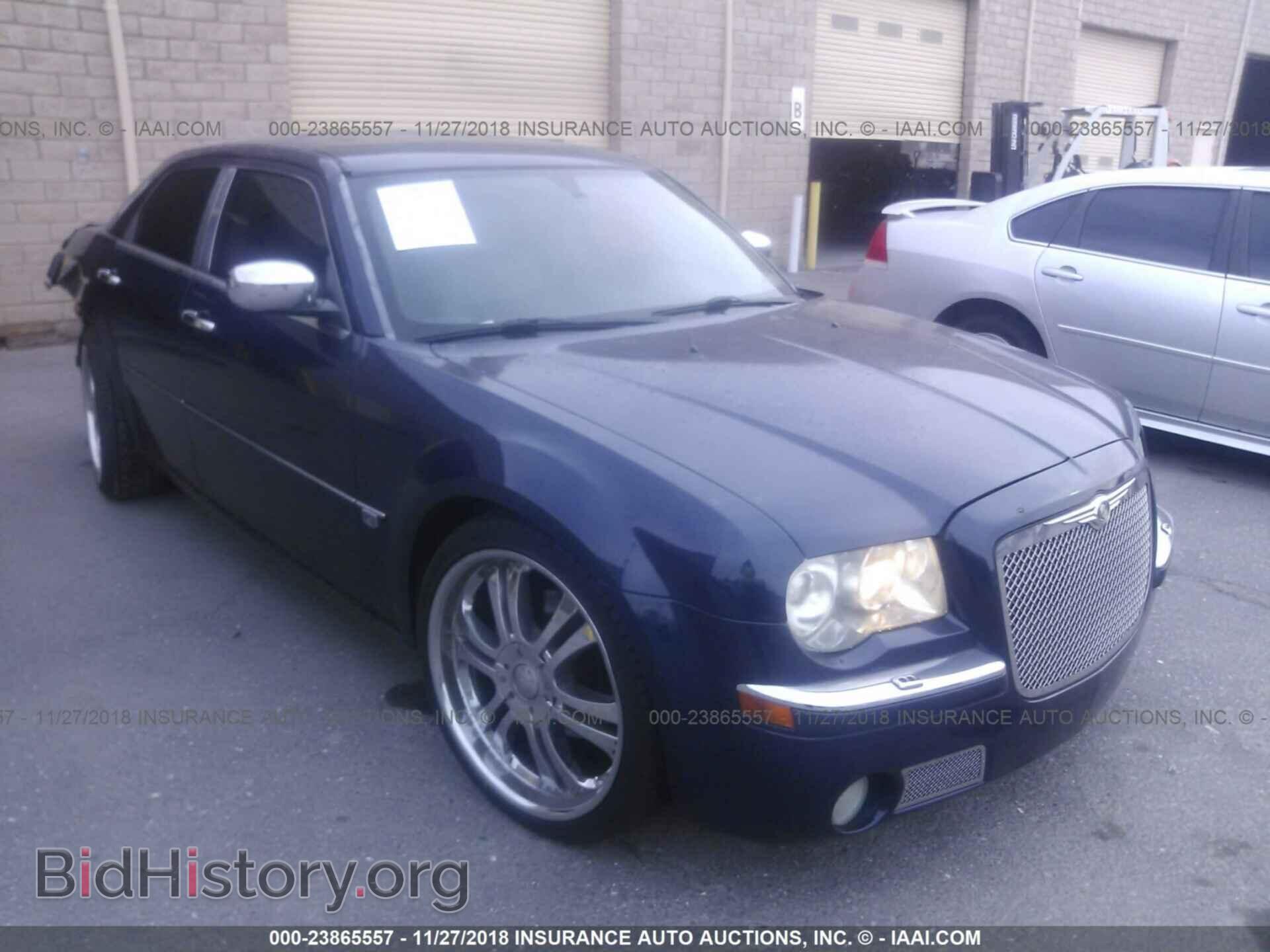 Фотография 2C3AA63HX5H502012 - CHRYSLER 300C 2005