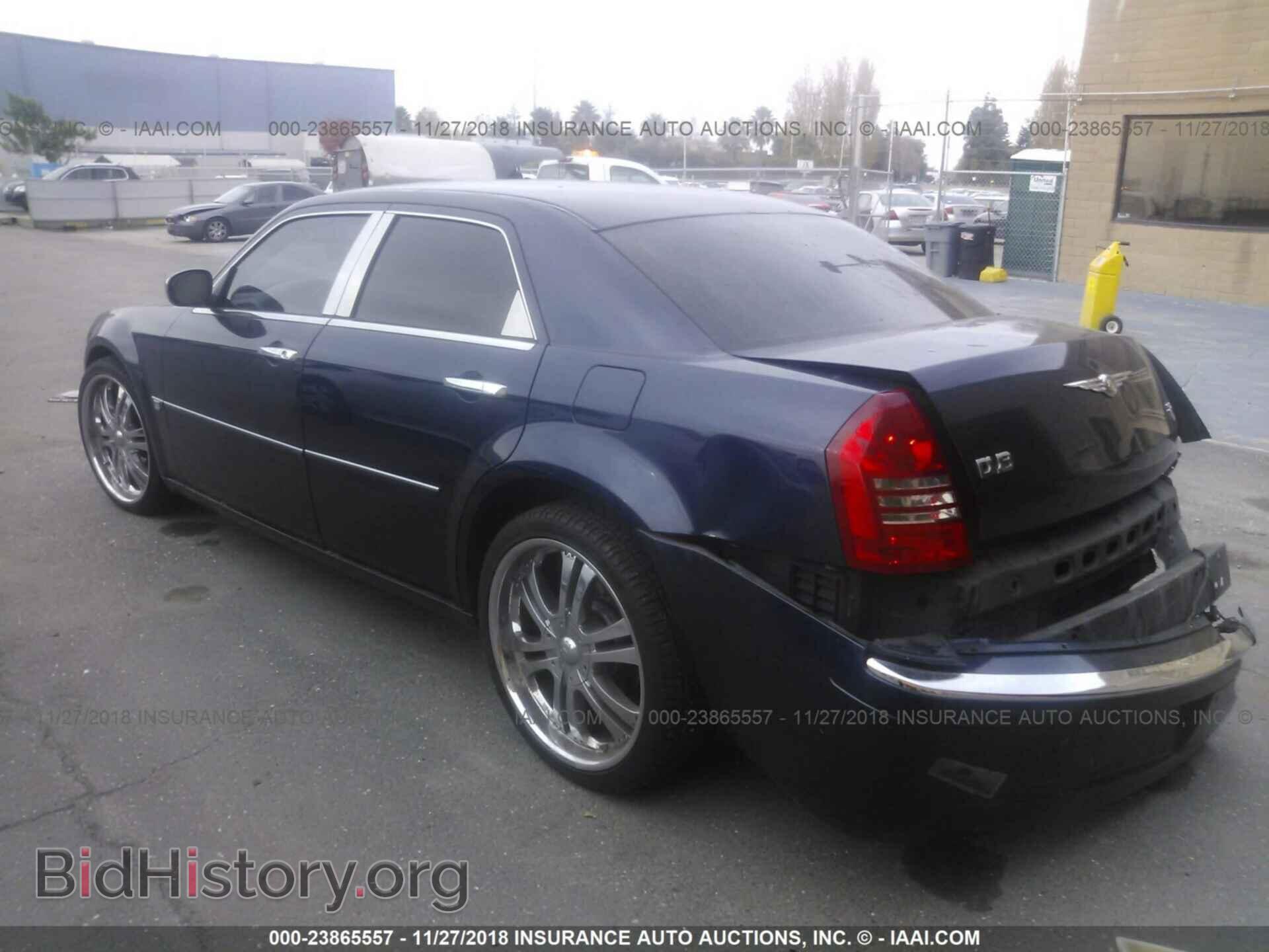 2005 CHRYSLER 300C - VIN: 2C3AA63HX5H502012 - Фото 3