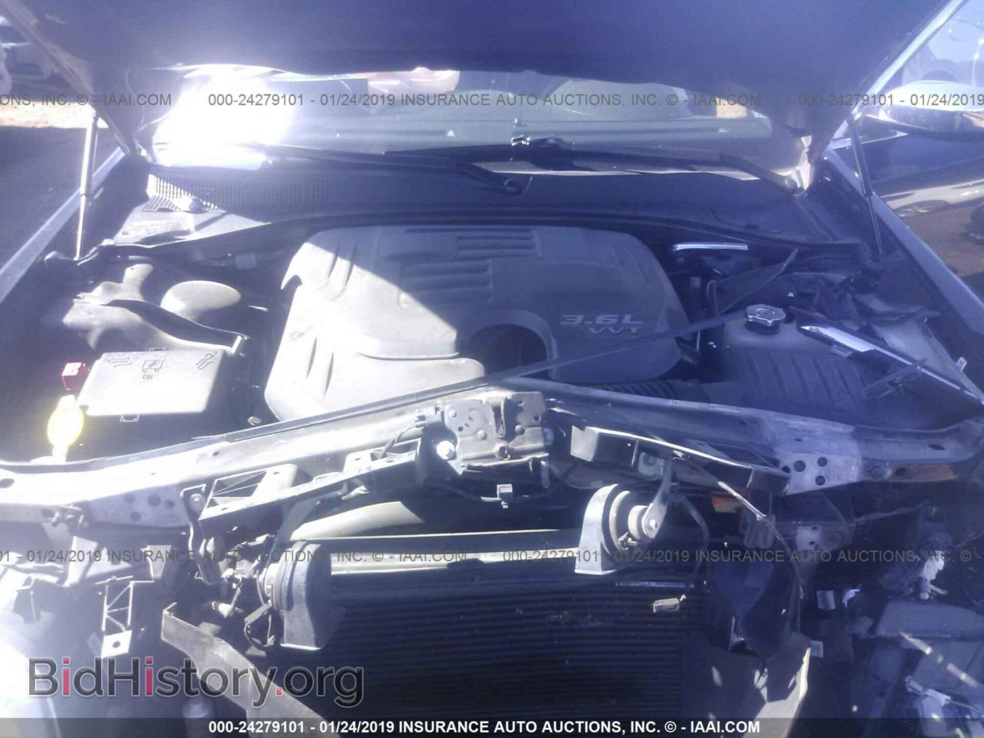 2014 CHRYSLER 300 - VIN: 2C3CCAAG3EH278534 - Фото 10
